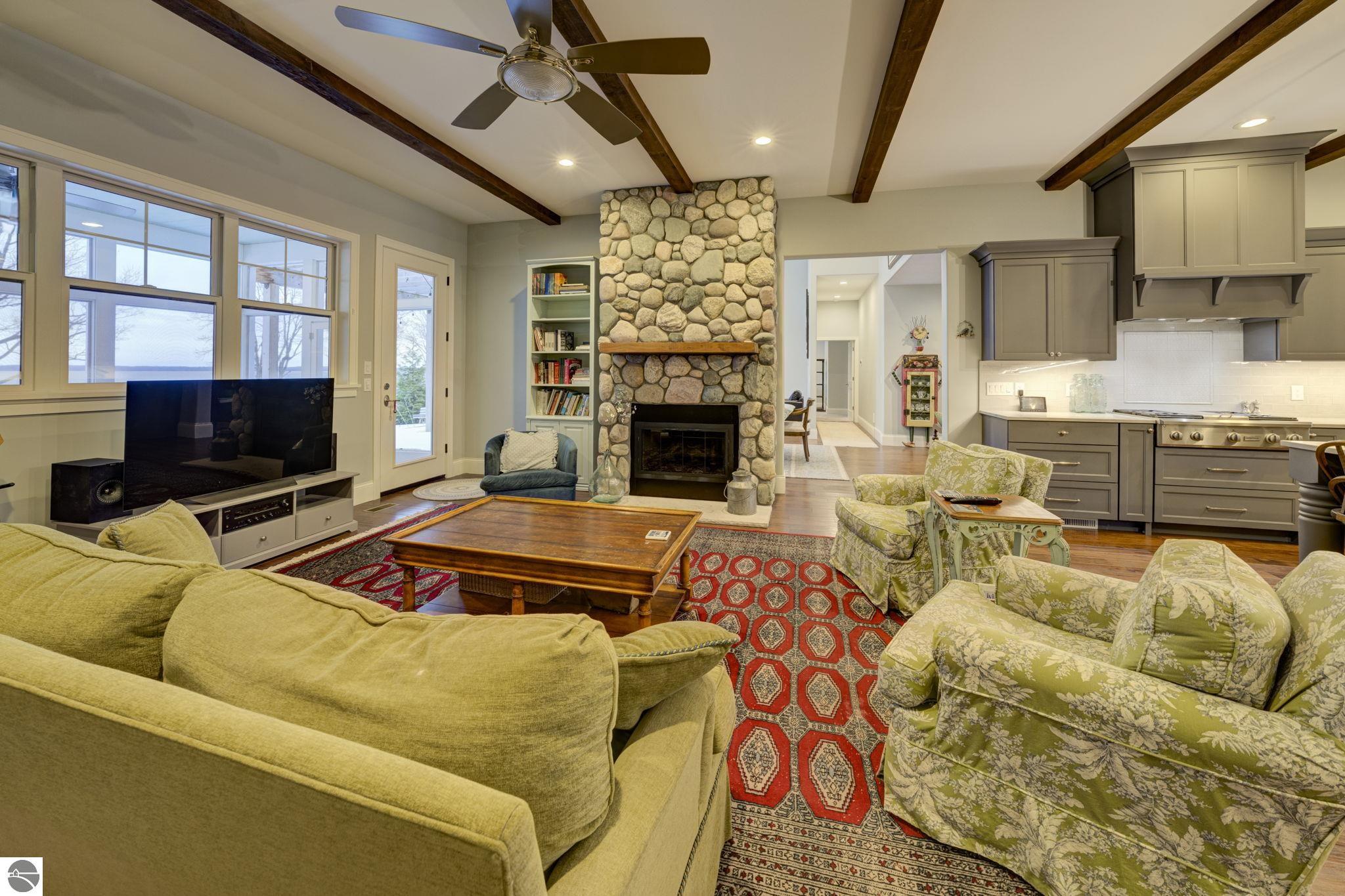 340 N Nanagosa Trail