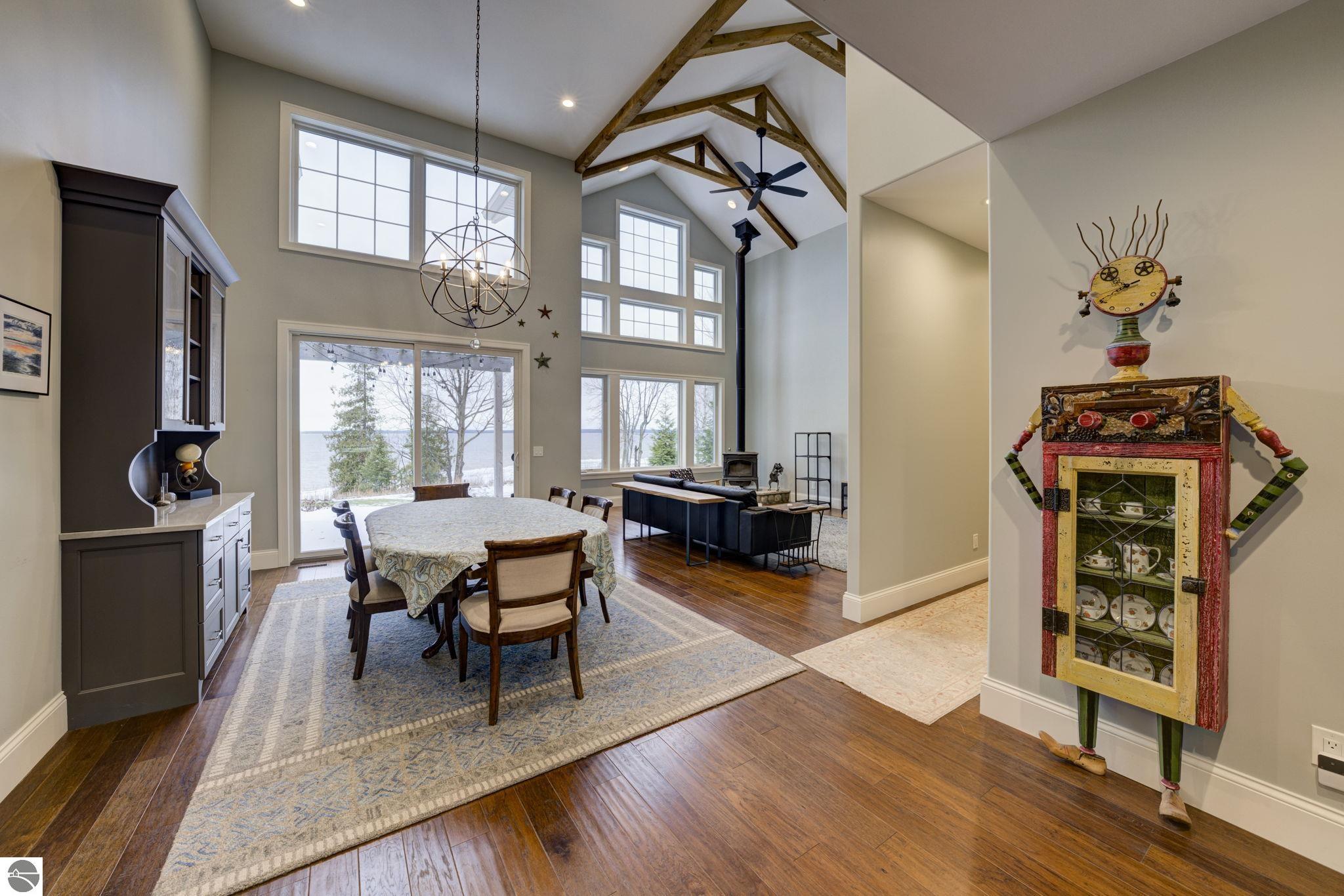 340 N Nanagosa Trail