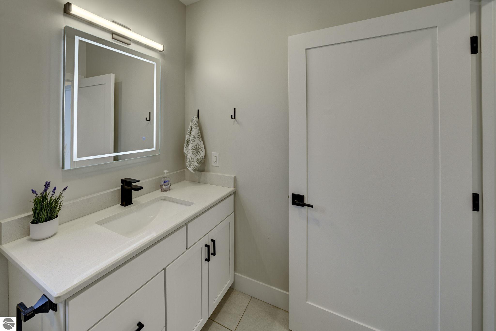 708 Randolph Street # 206