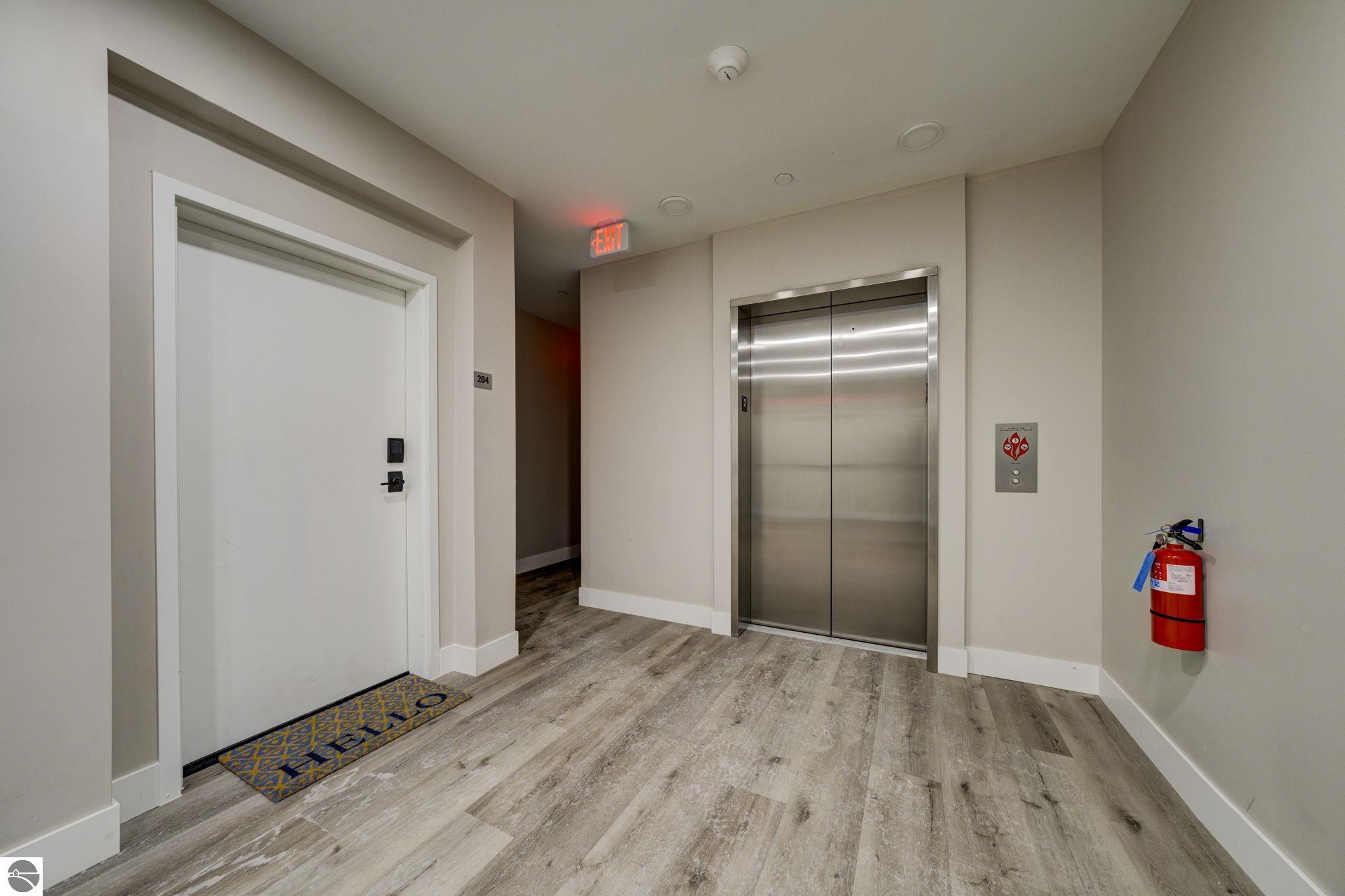 708 Randolph Street # 206