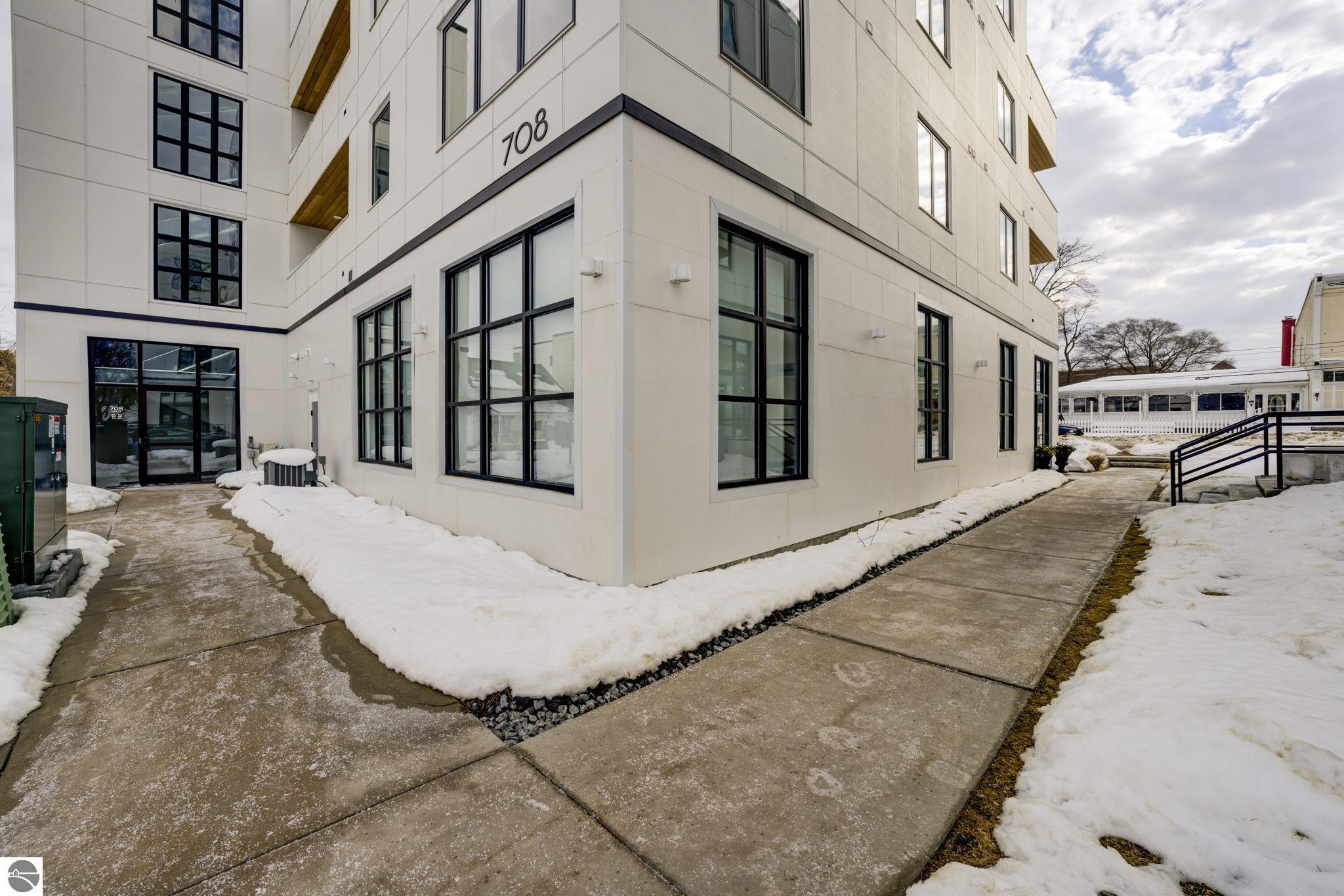708 Randolph Street # 206