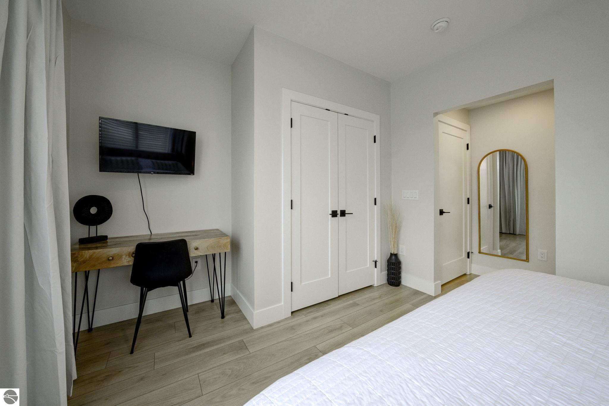 708 Randolph Street # 206