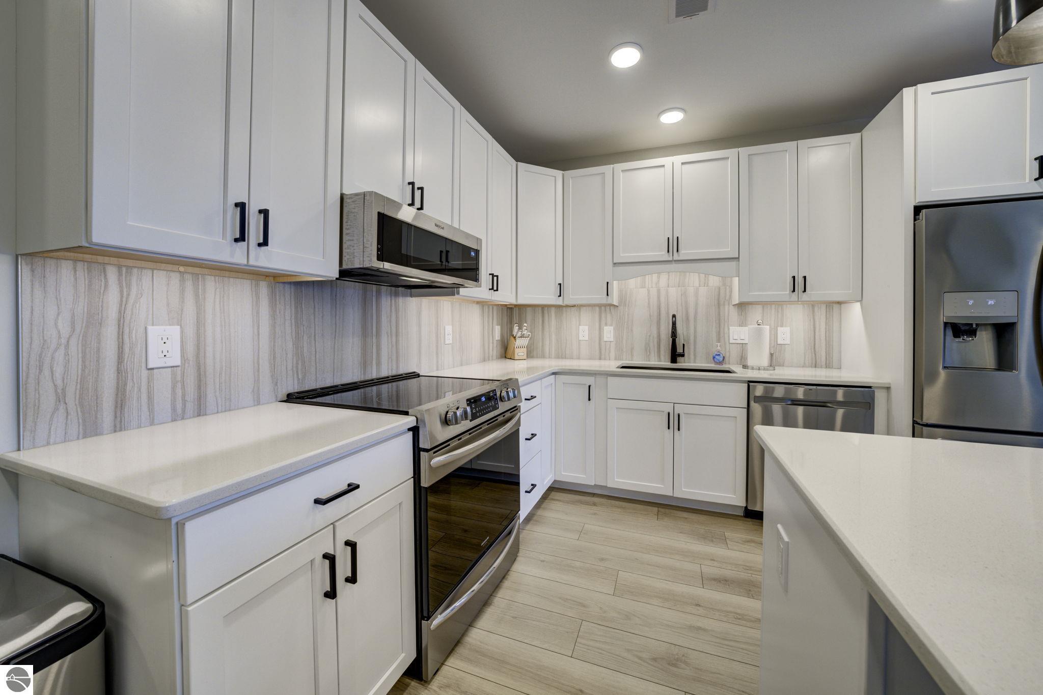 708 Randolph Street # 206