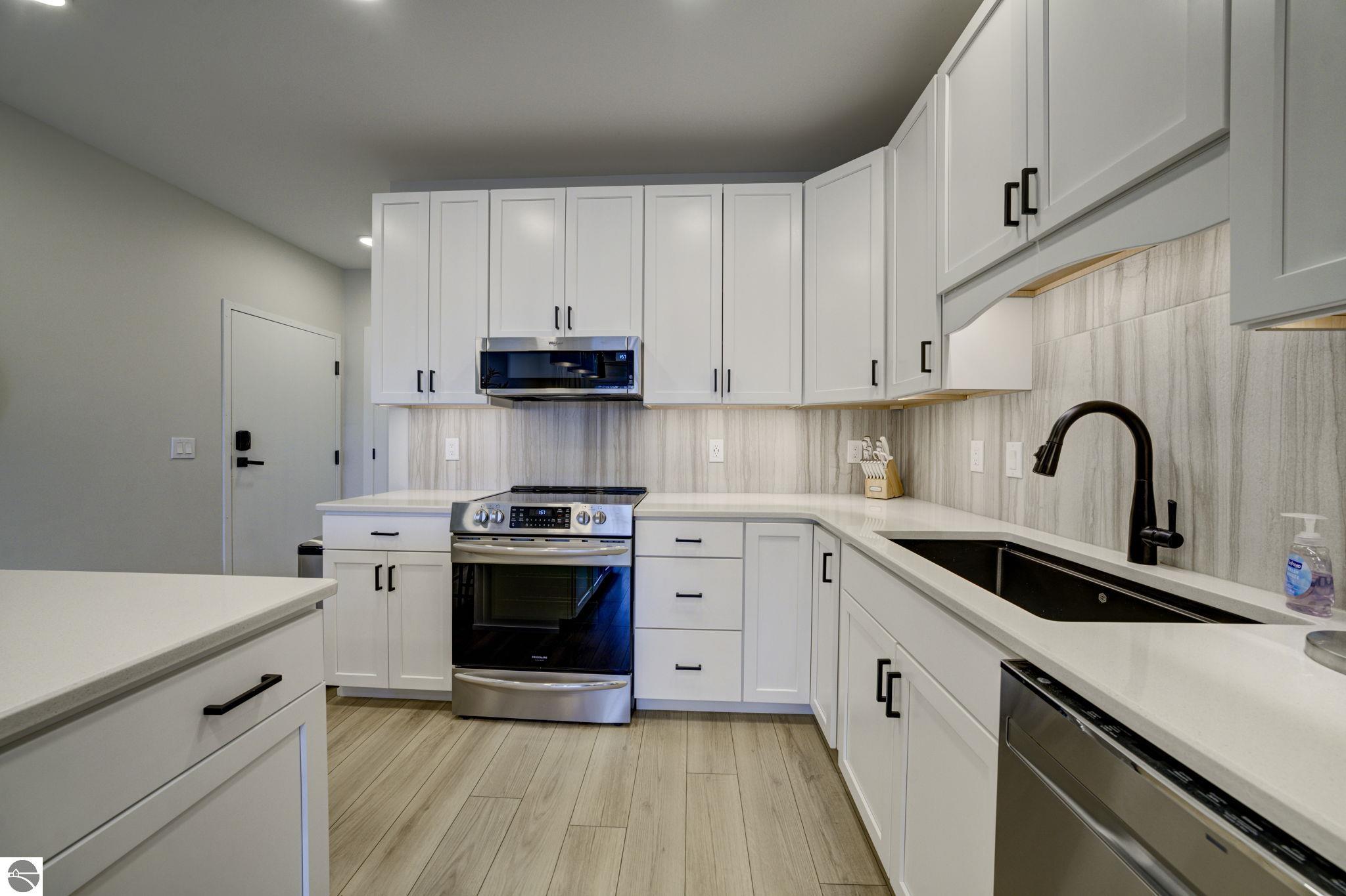 708 Randolph Street # 206