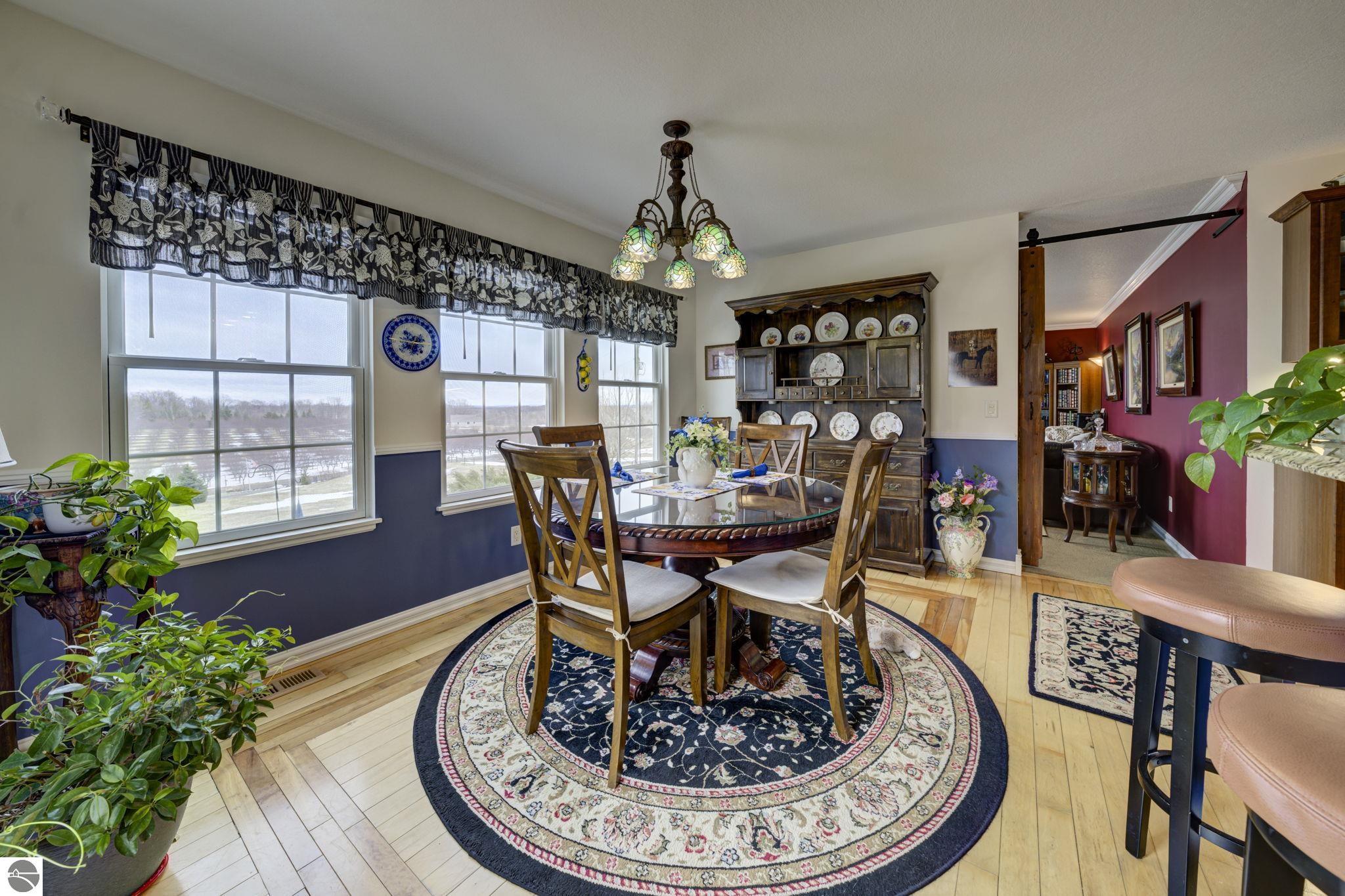 2567 N Evergreen Valley Drive