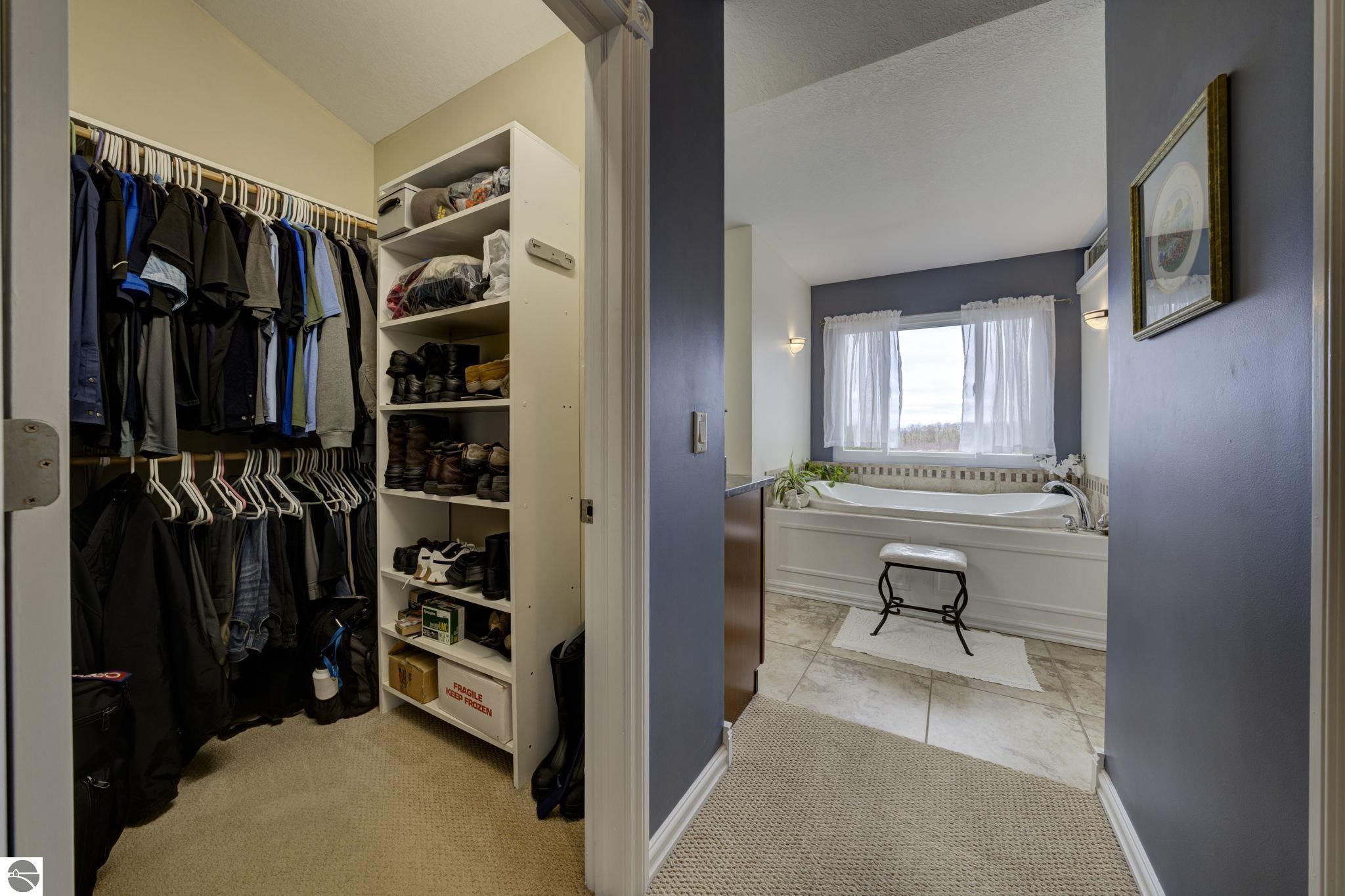 2567 N Evergreen Valley Drive