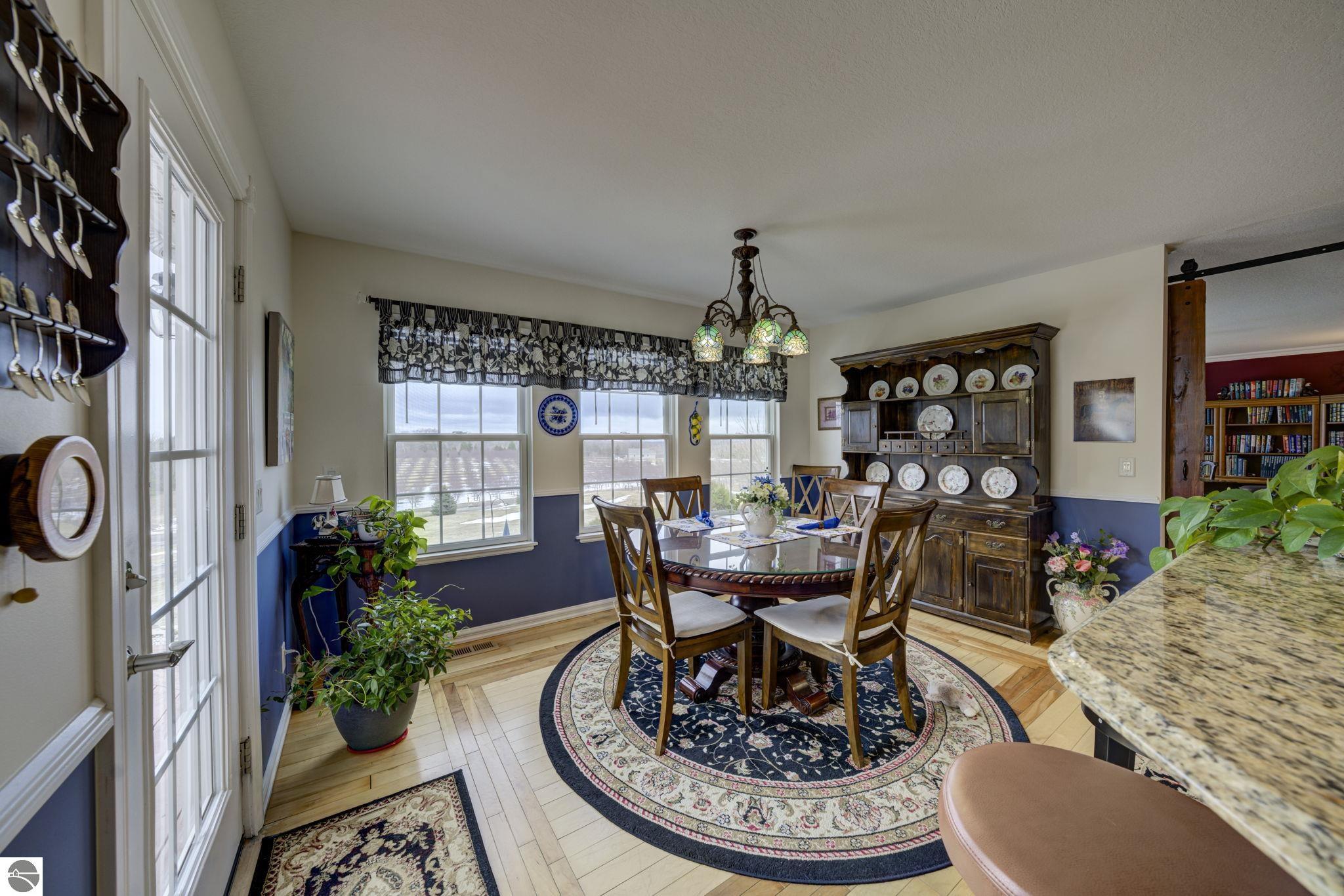 2567 N Evergreen Valley Drive