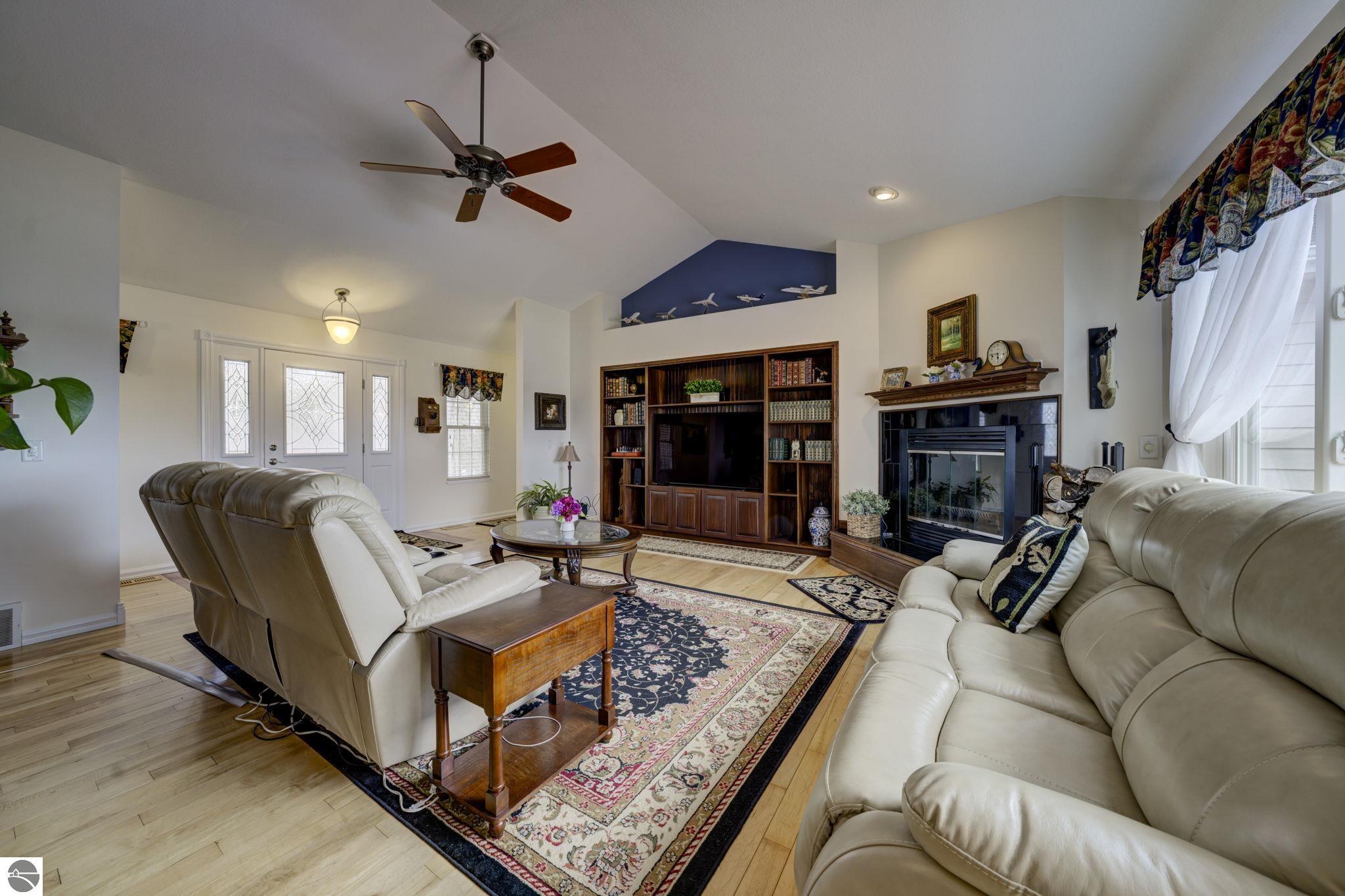 2567 N Evergreen Valley Drive