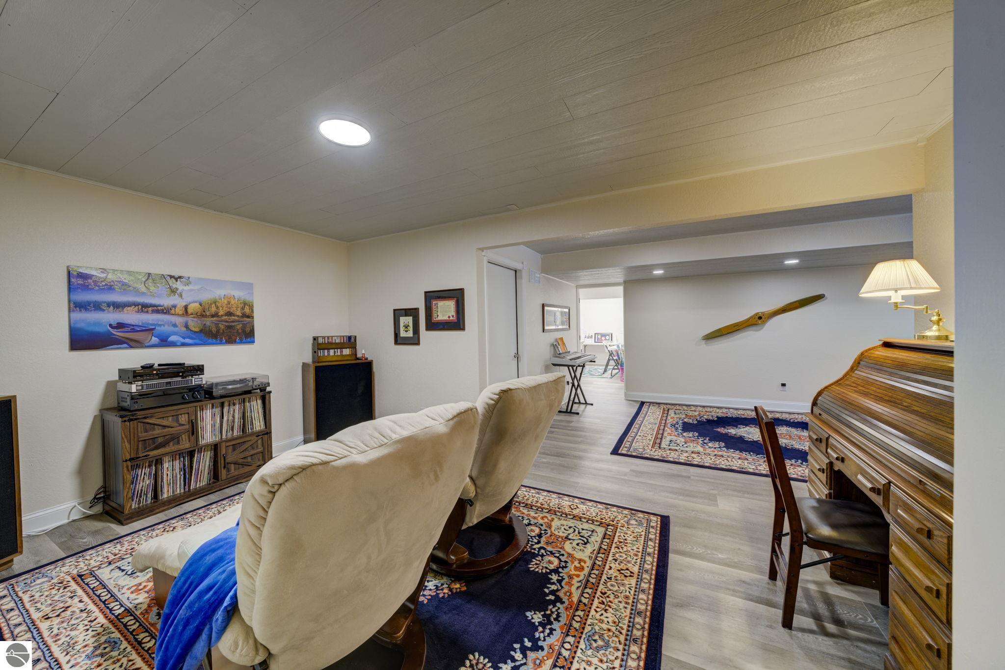 2567 N Evergreen Valley Drive