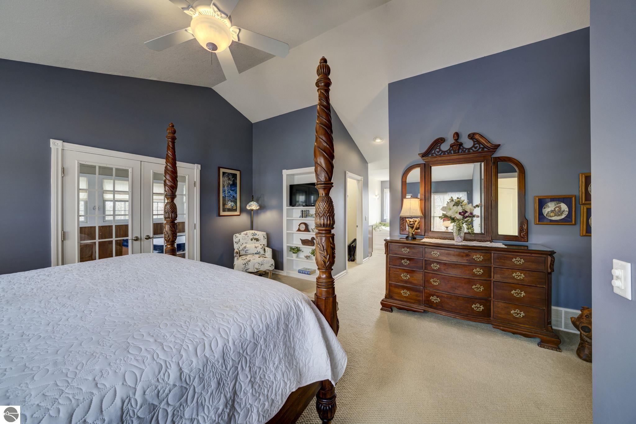 2567 N Evergreen Valley Drive