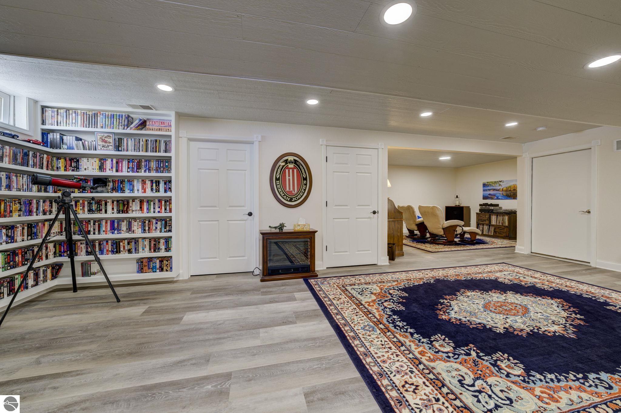 2567 N Evergreen Valley Drive