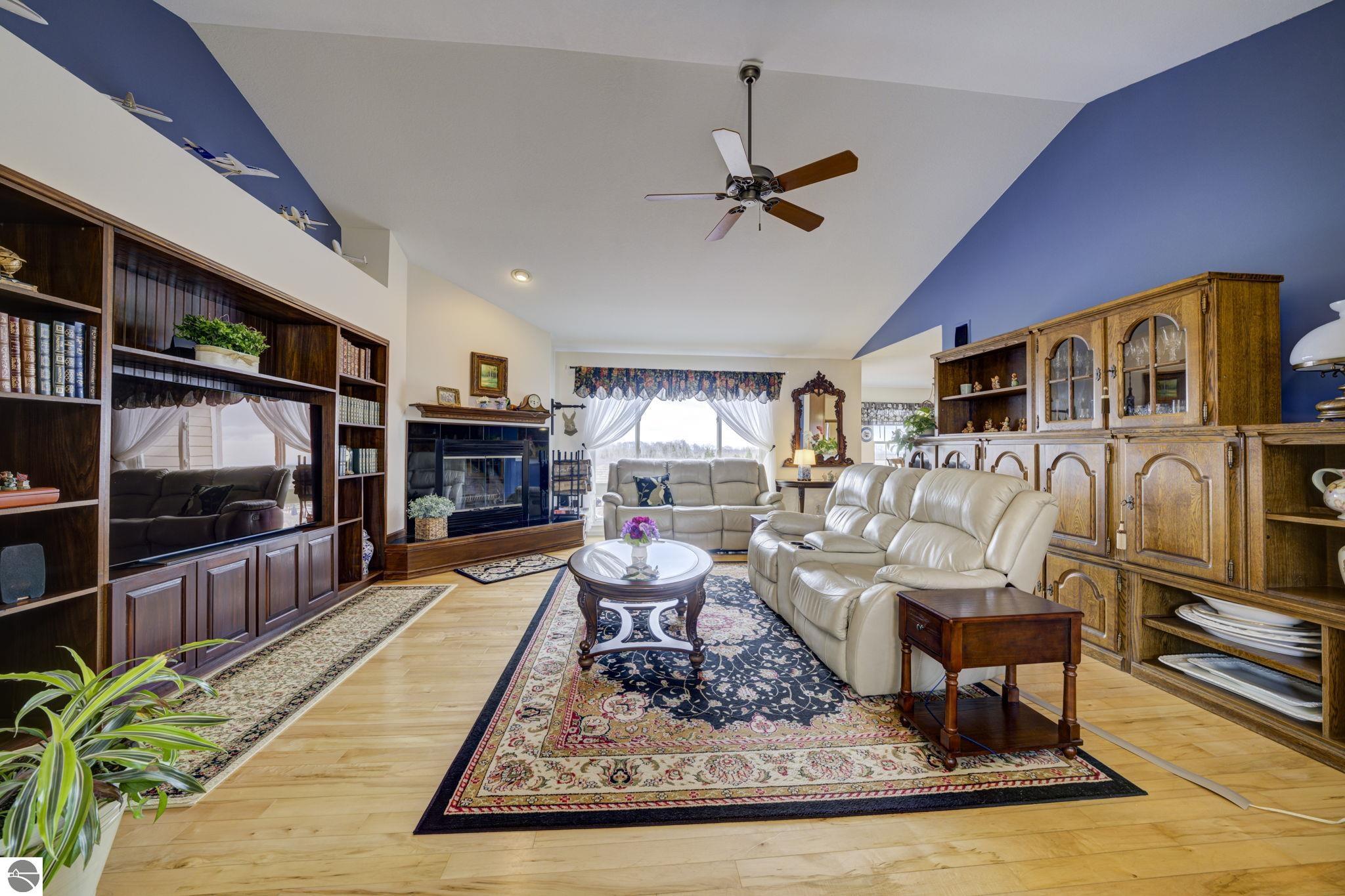 2567 N Evergreen Valley Drive