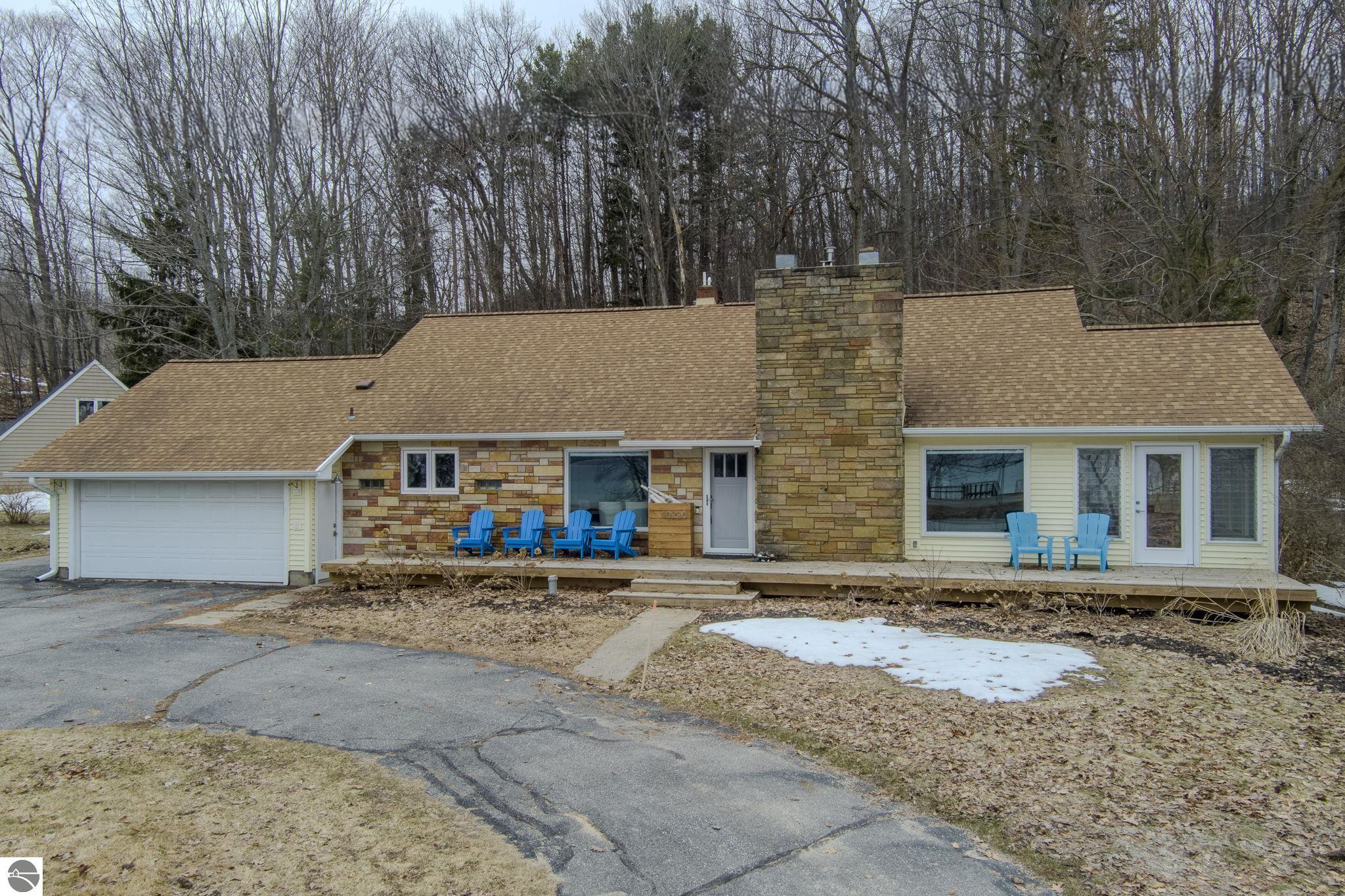 10220 S West Bay Shore Drive