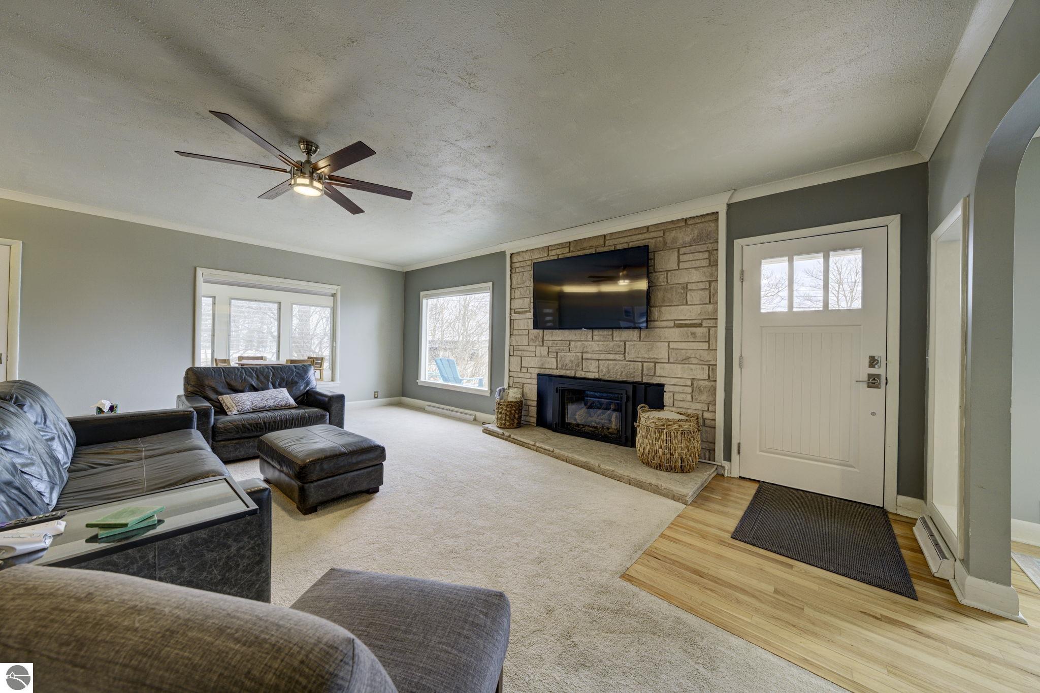 10220 S West Bay Shore Drive