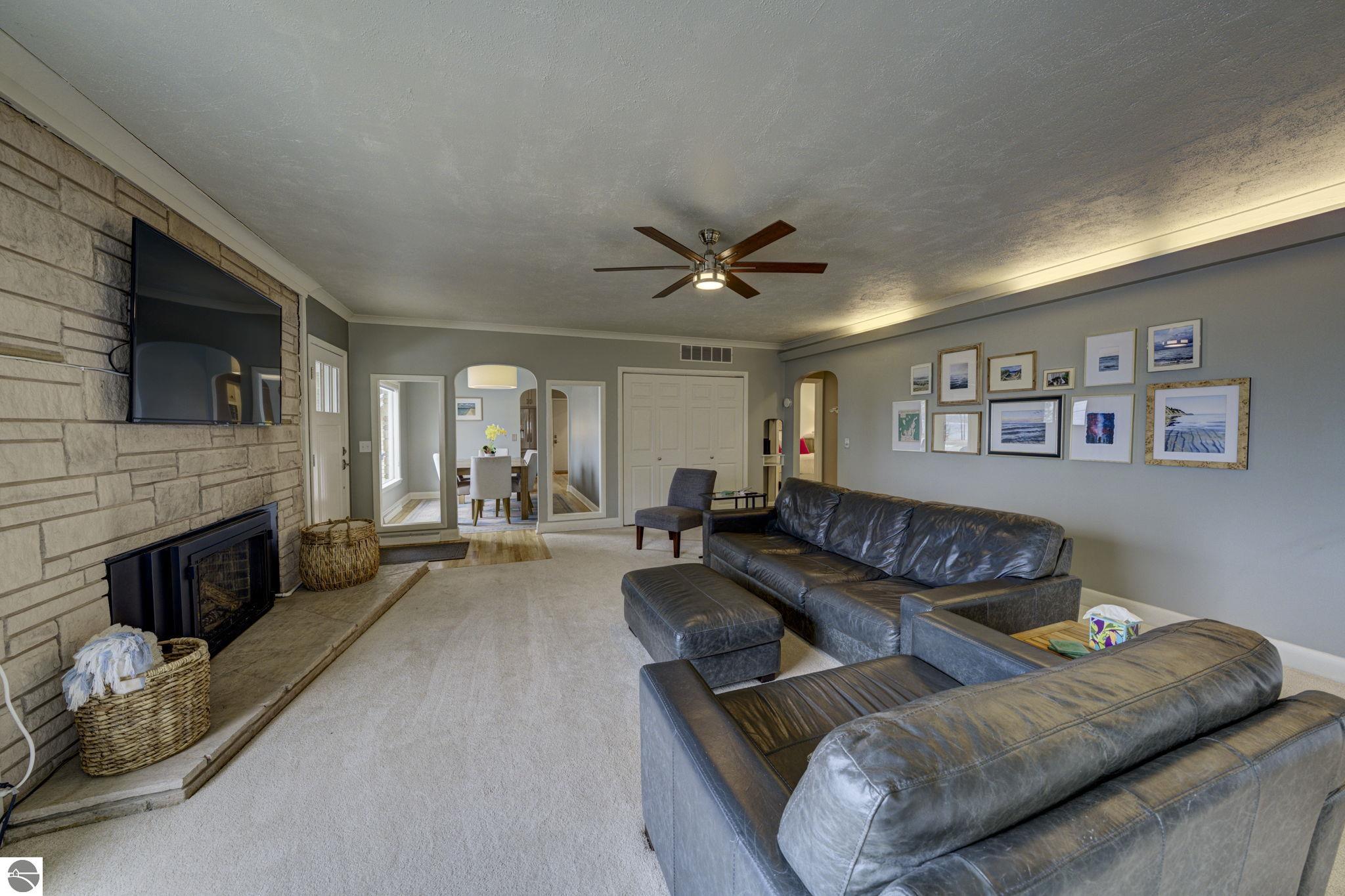 10220 S West Bay Shore Drive