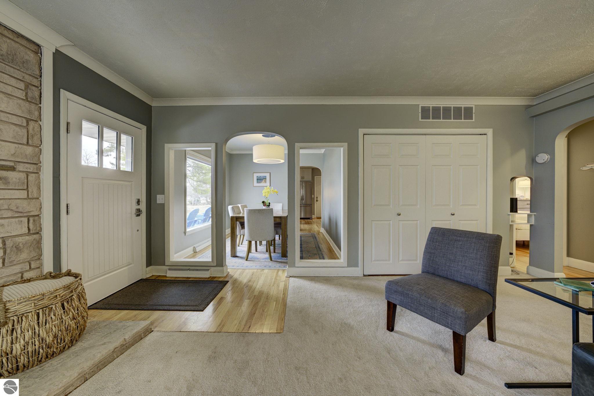 10220 S West Bay Shore Drive