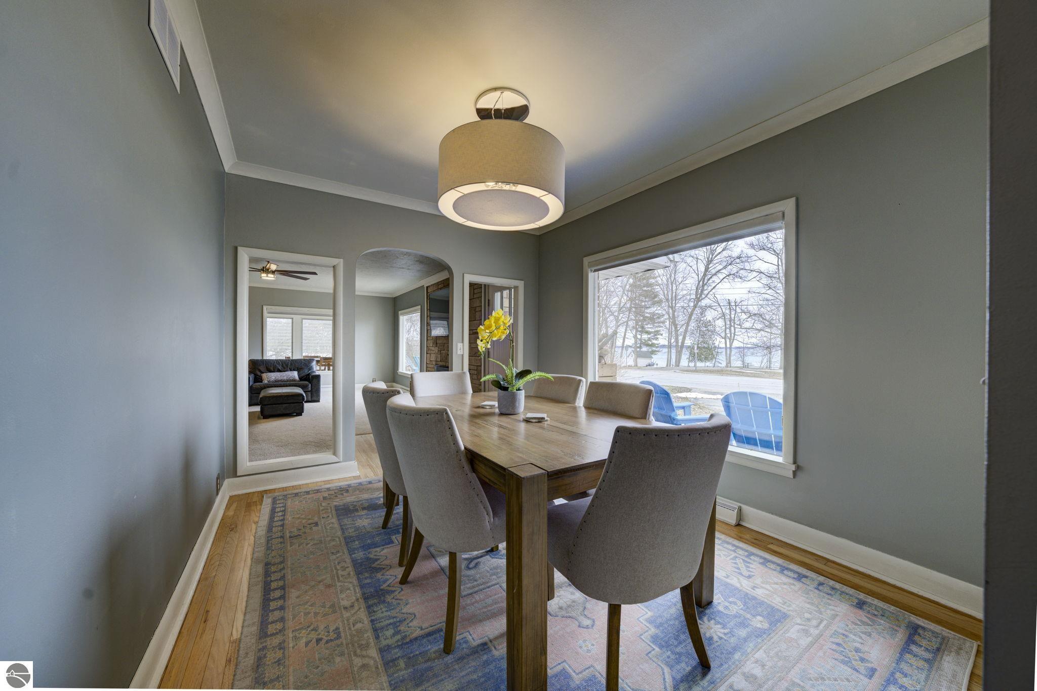 10220 S West Bay Shore Drive