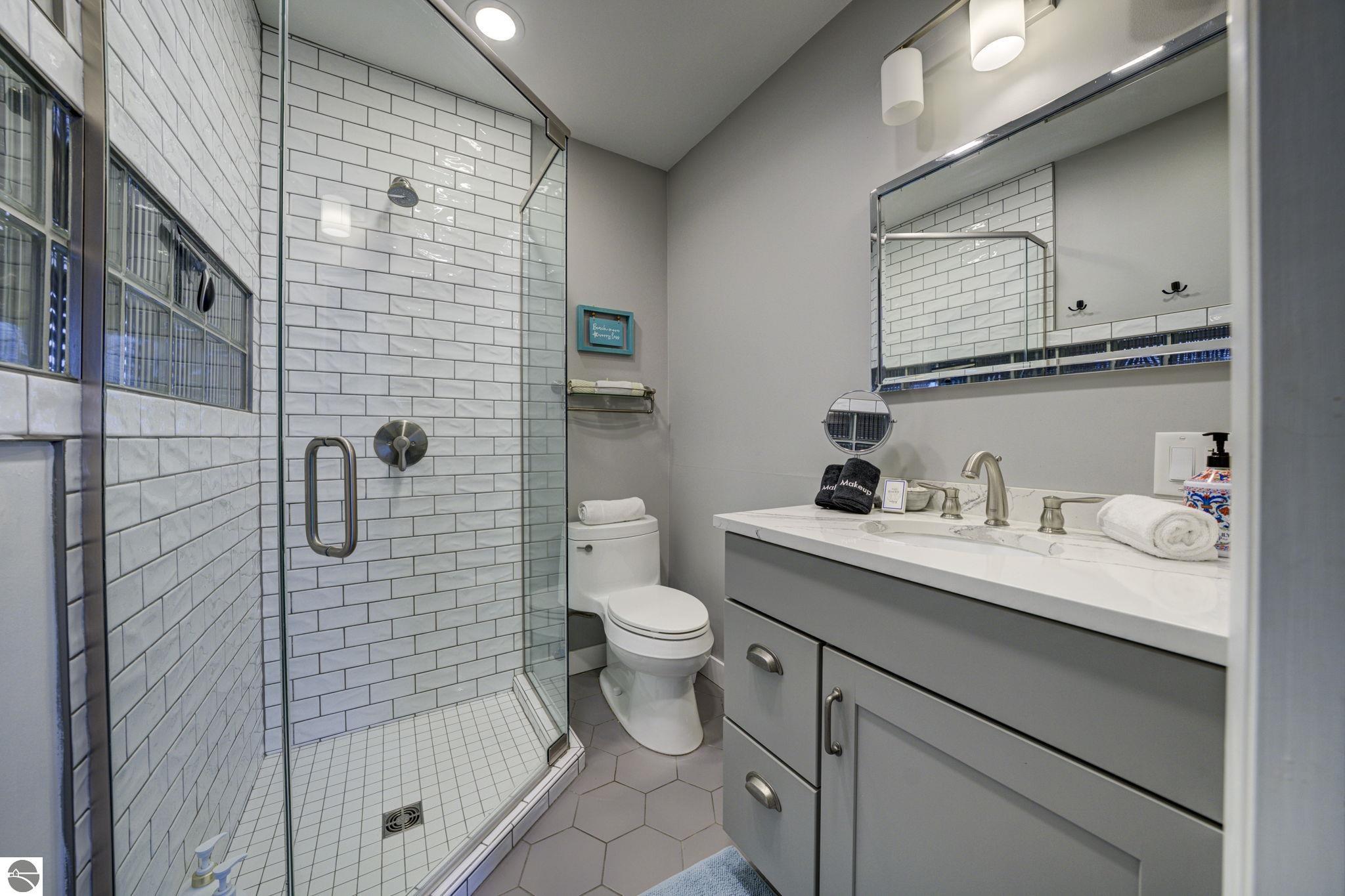 10220 S West Bay Shore Drive