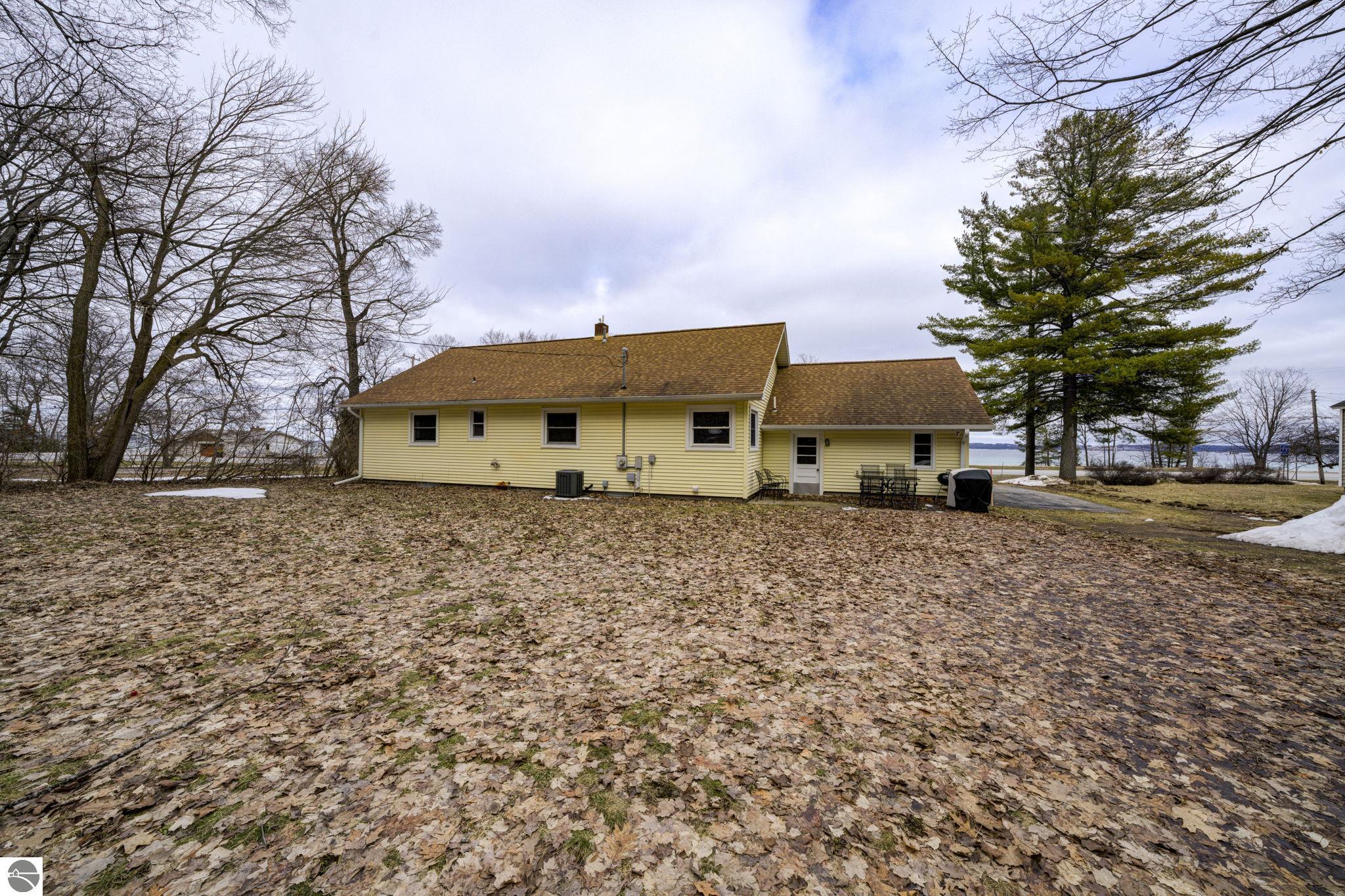 10220 S West Bay Shore Drive