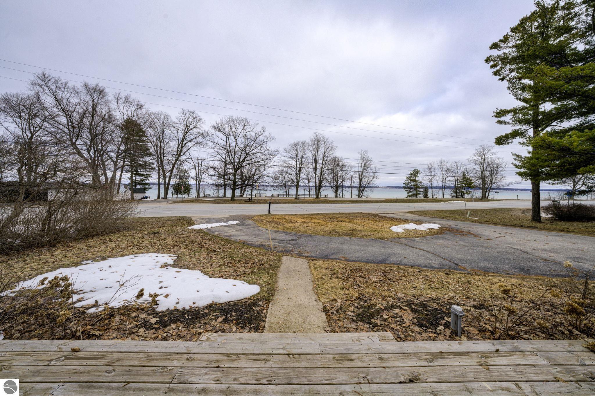 10220 S West Bay Shore Drive