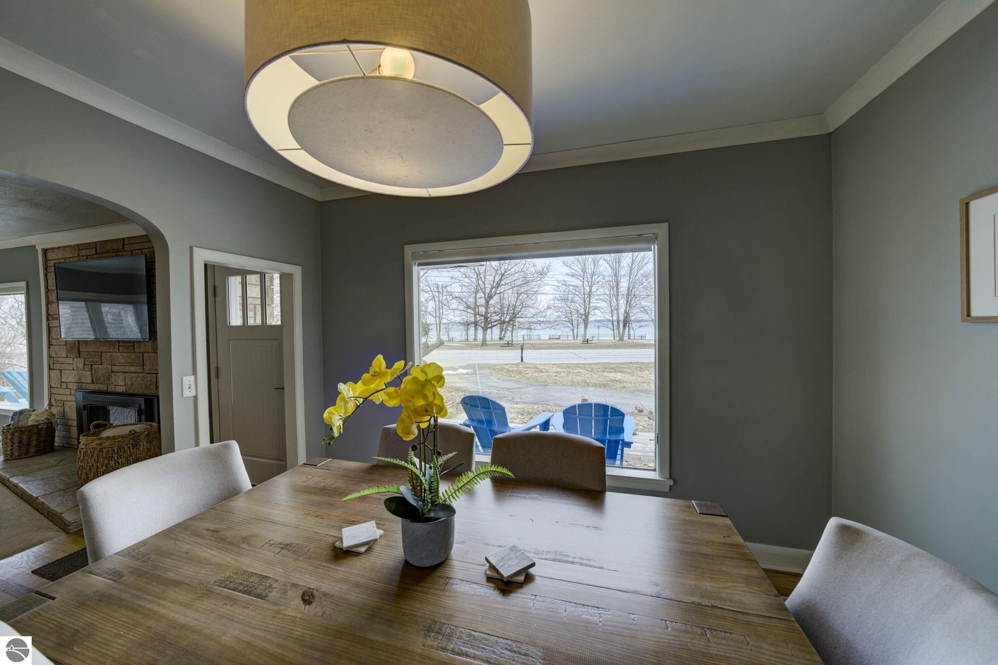 10220 S West Bay Shore Drive