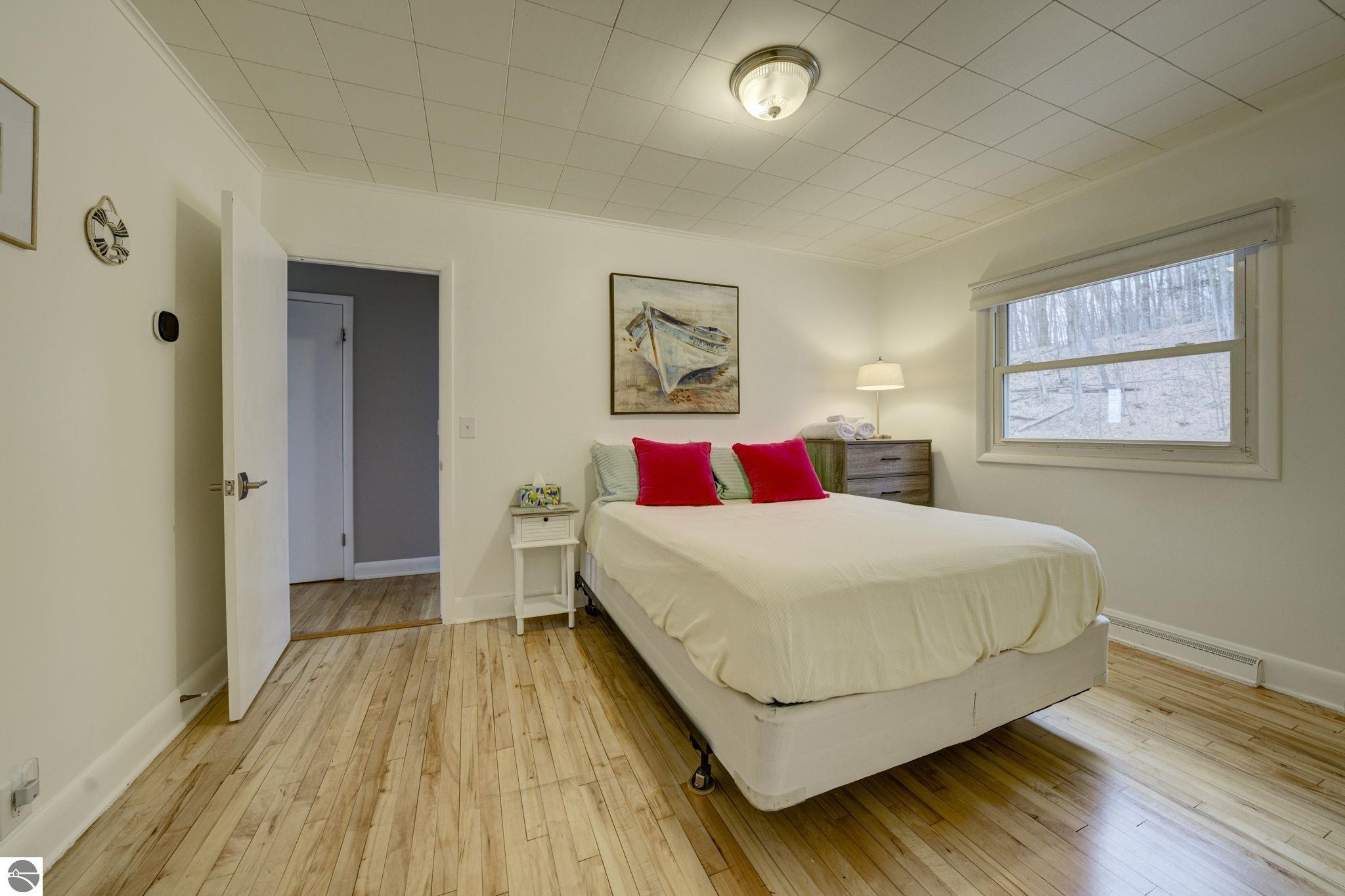 10220 S West Bay Shore Drive