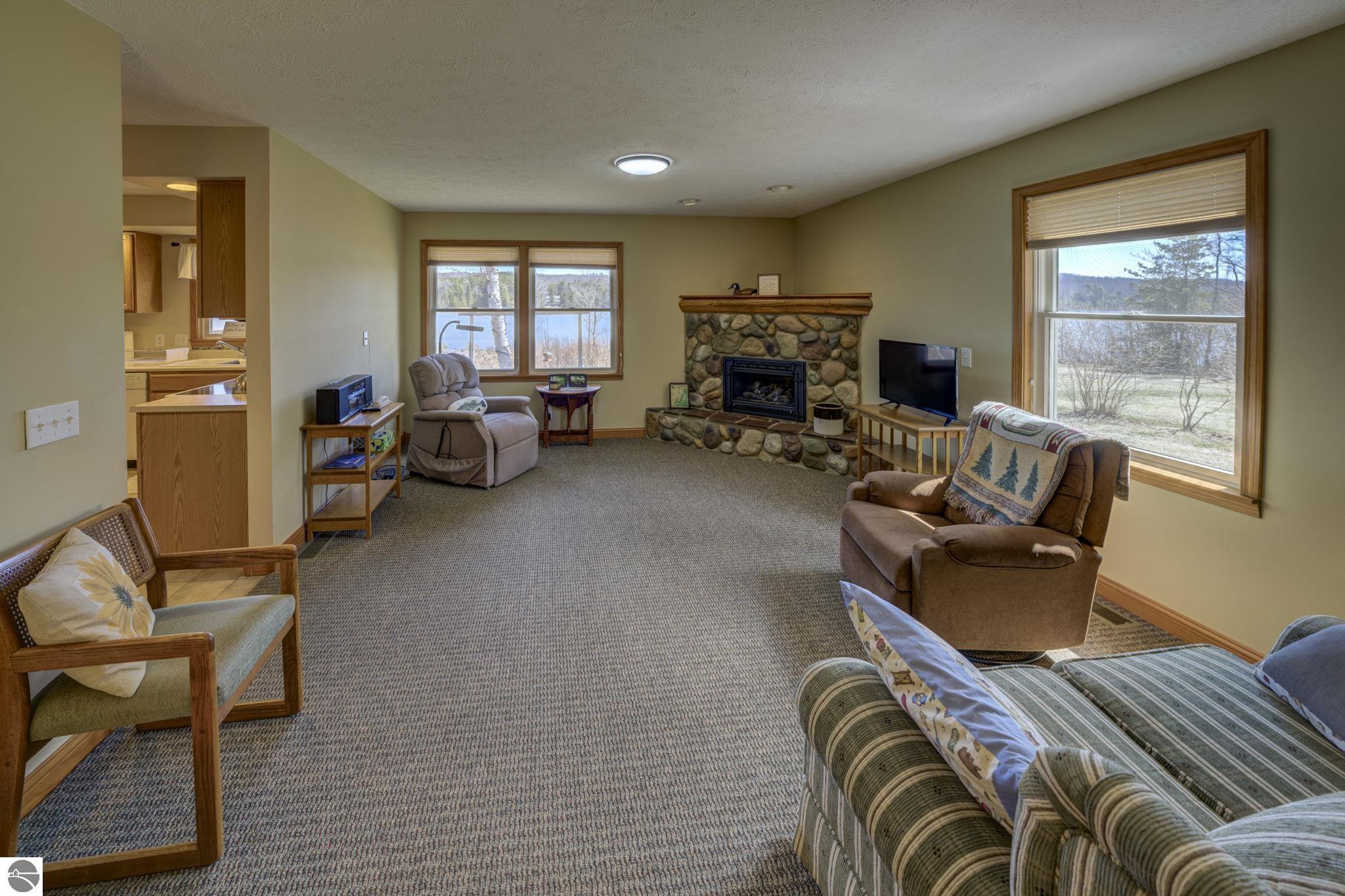 533 S Lake Shore Drive