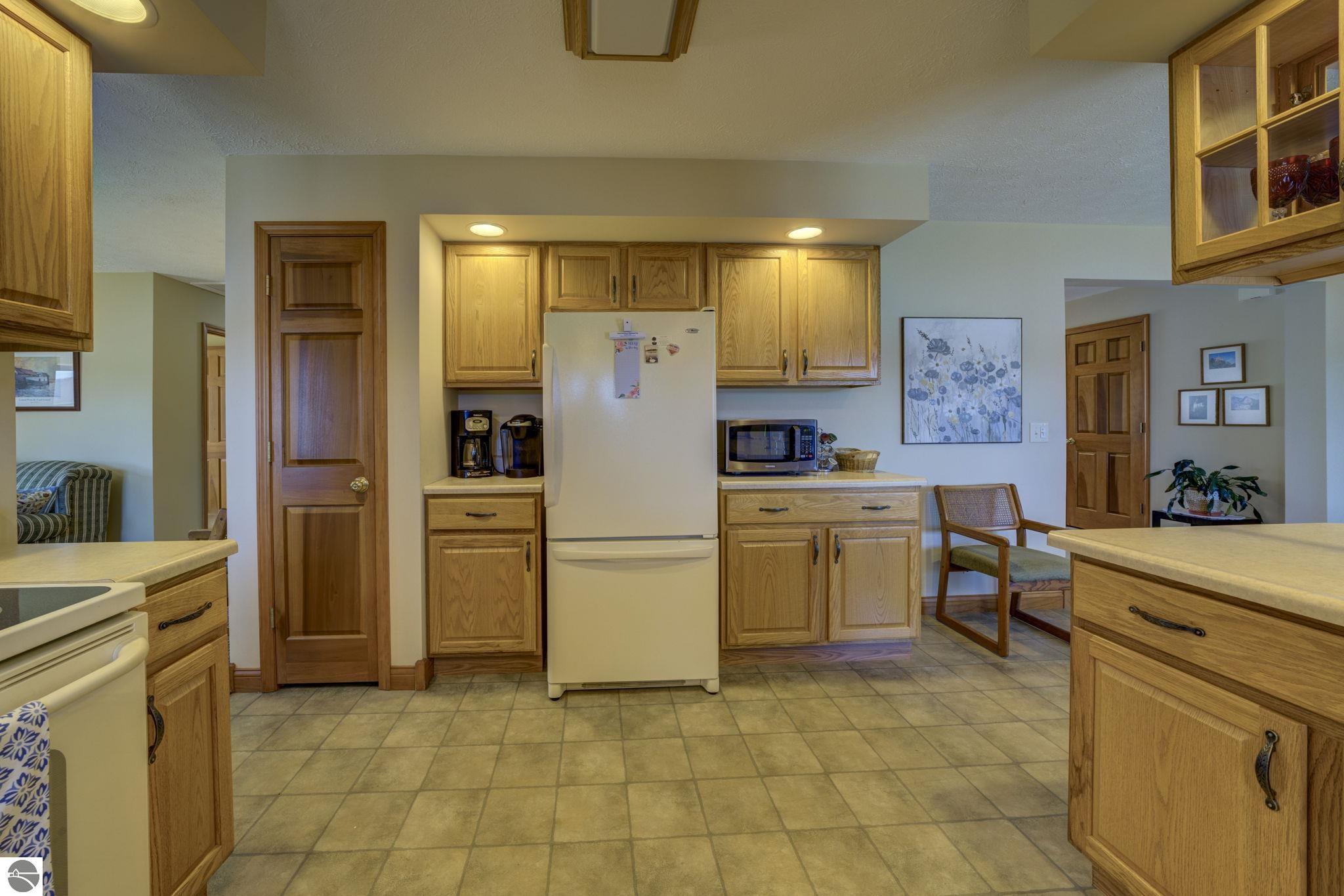 533 S Lake Shore Drive