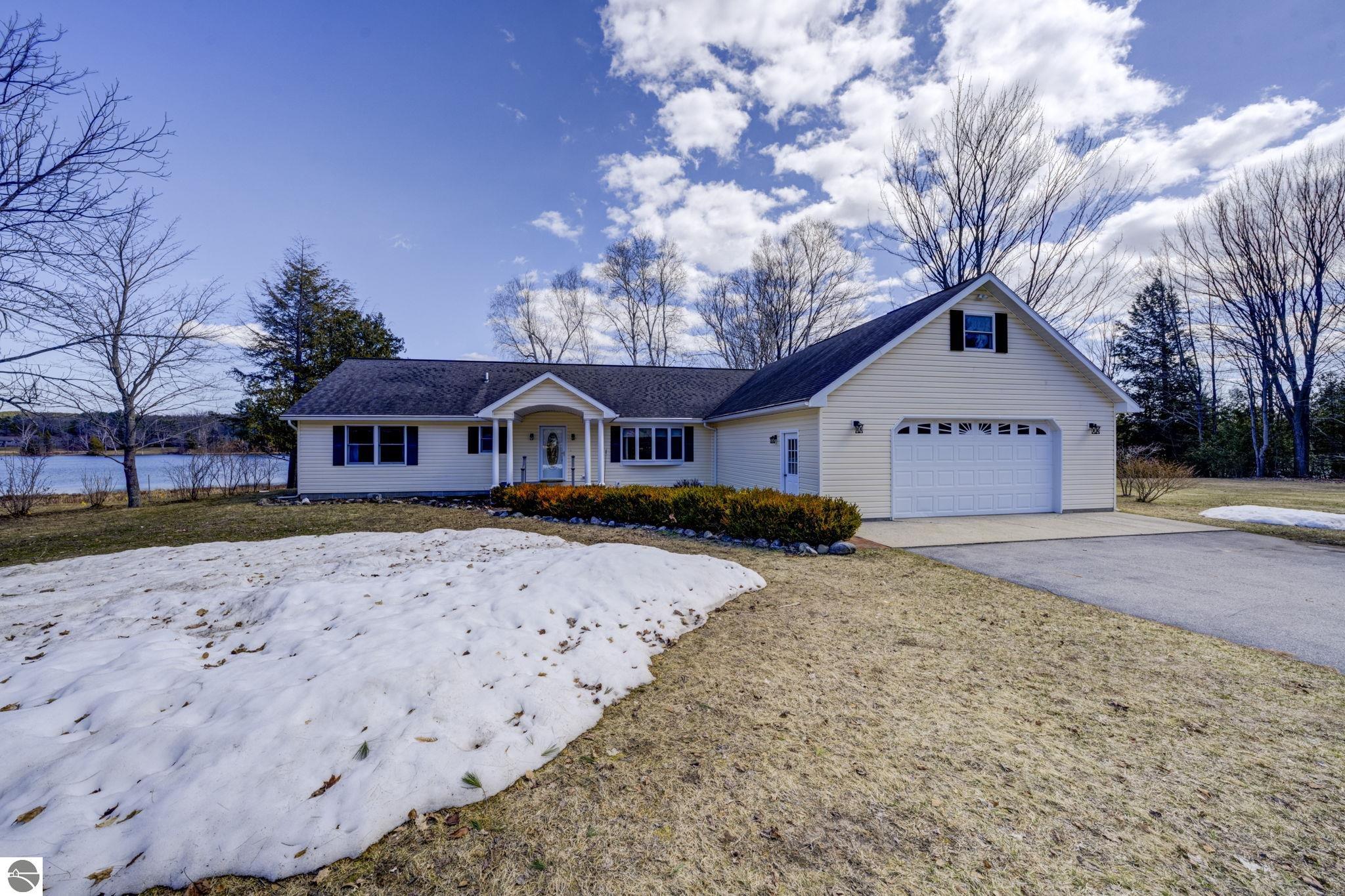 533 S Lake Shore Drive