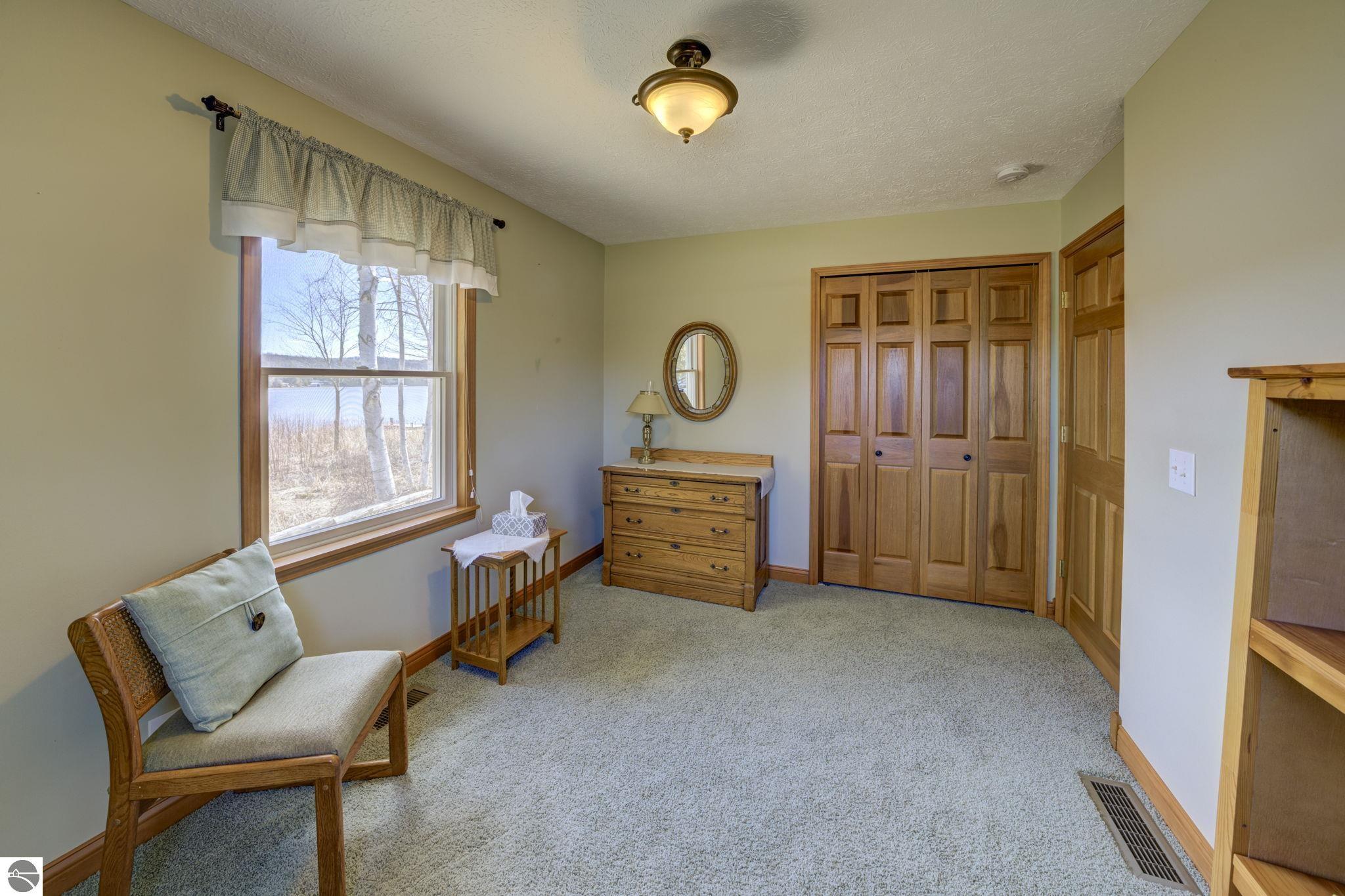 533 S Lake Shore Drive