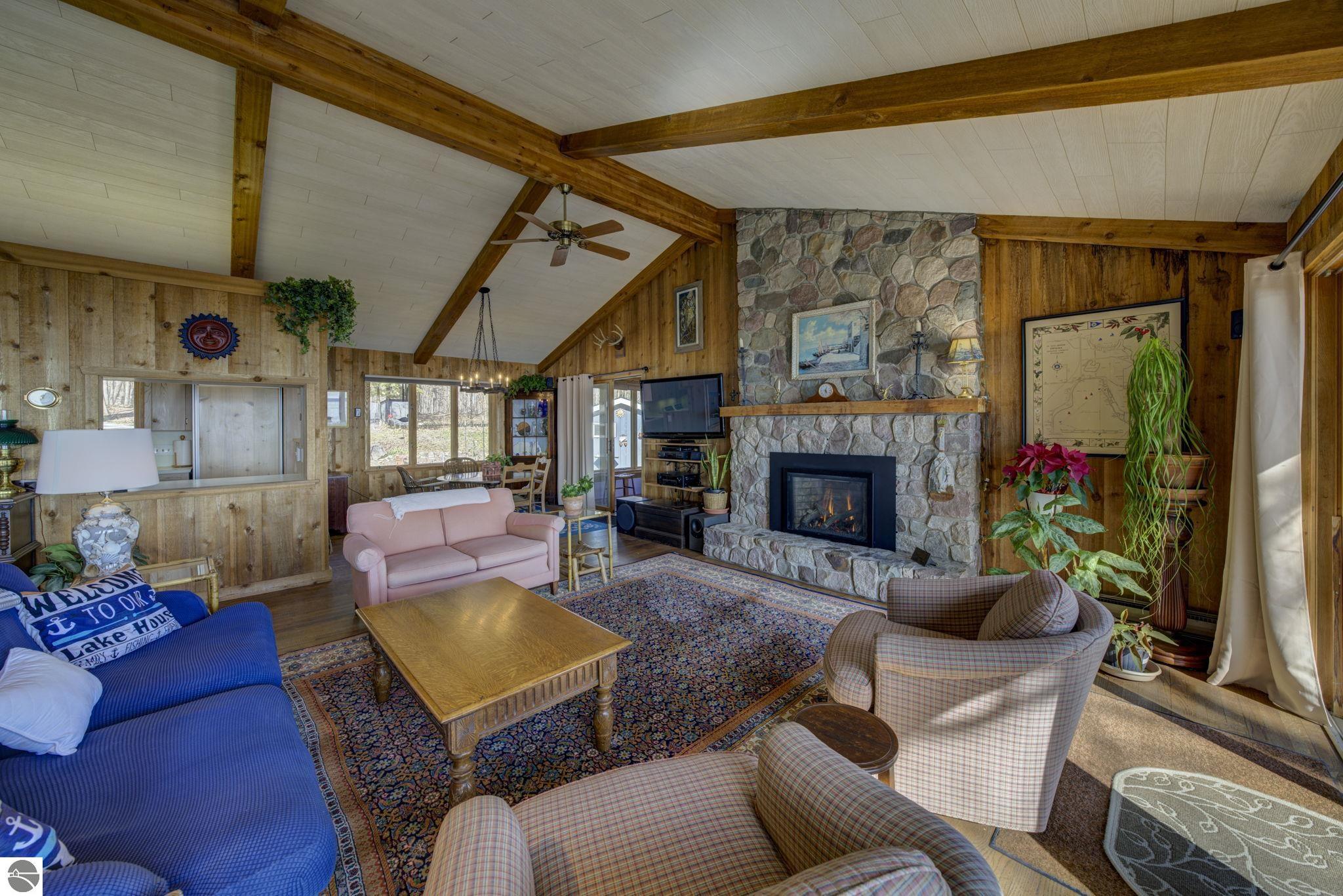 4152 N Omena Point Road