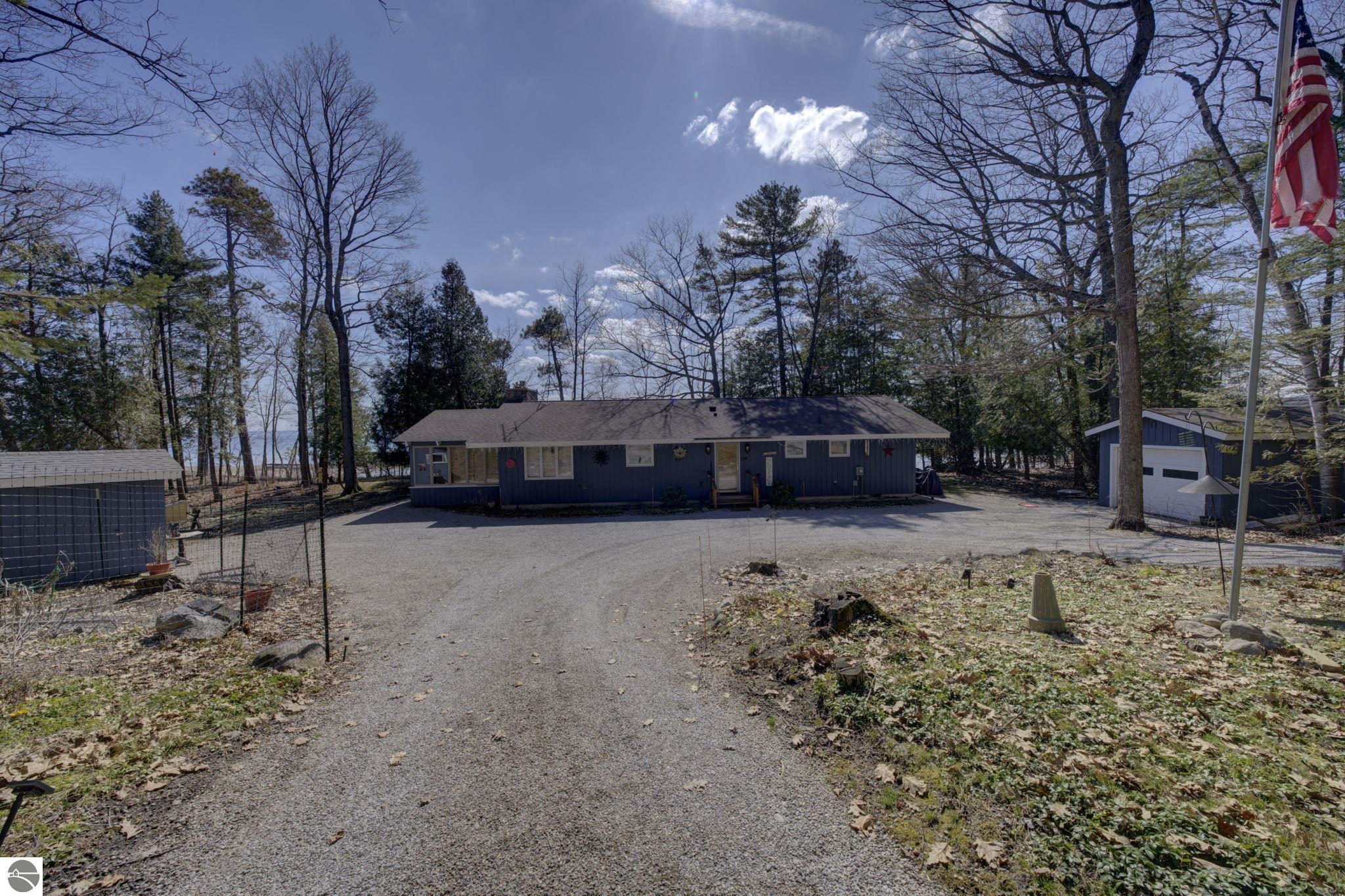 4152 N Omena Point Road