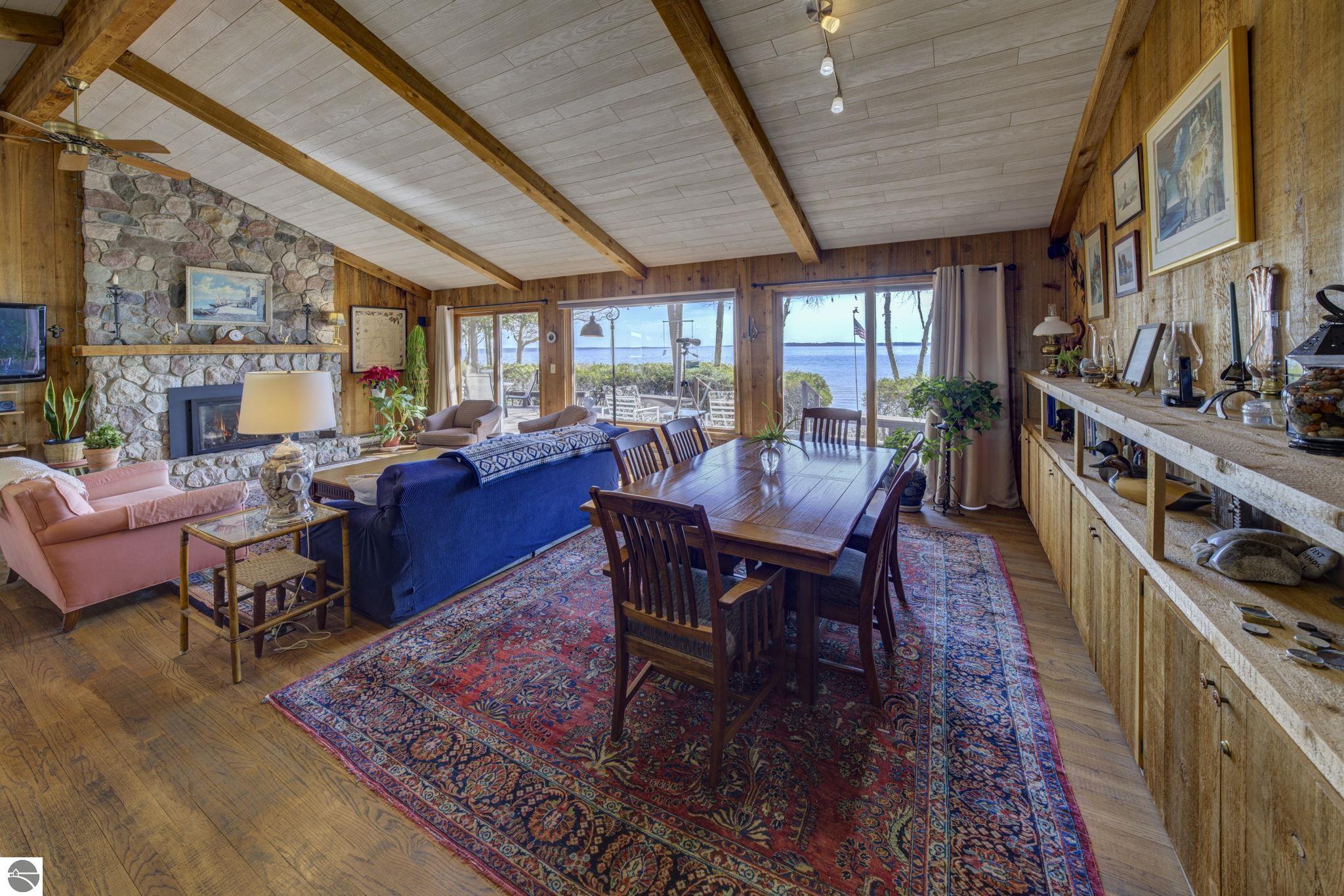 4152 N Omena Point Road