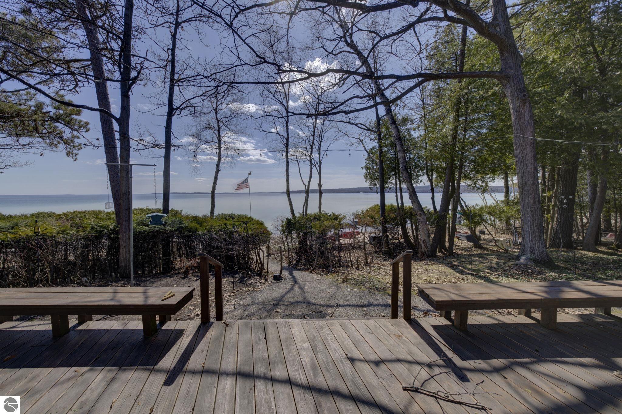 4152 N Omena Point Road