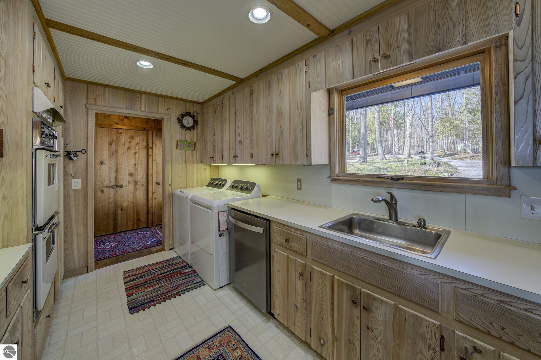 4152 N Omena Point Road