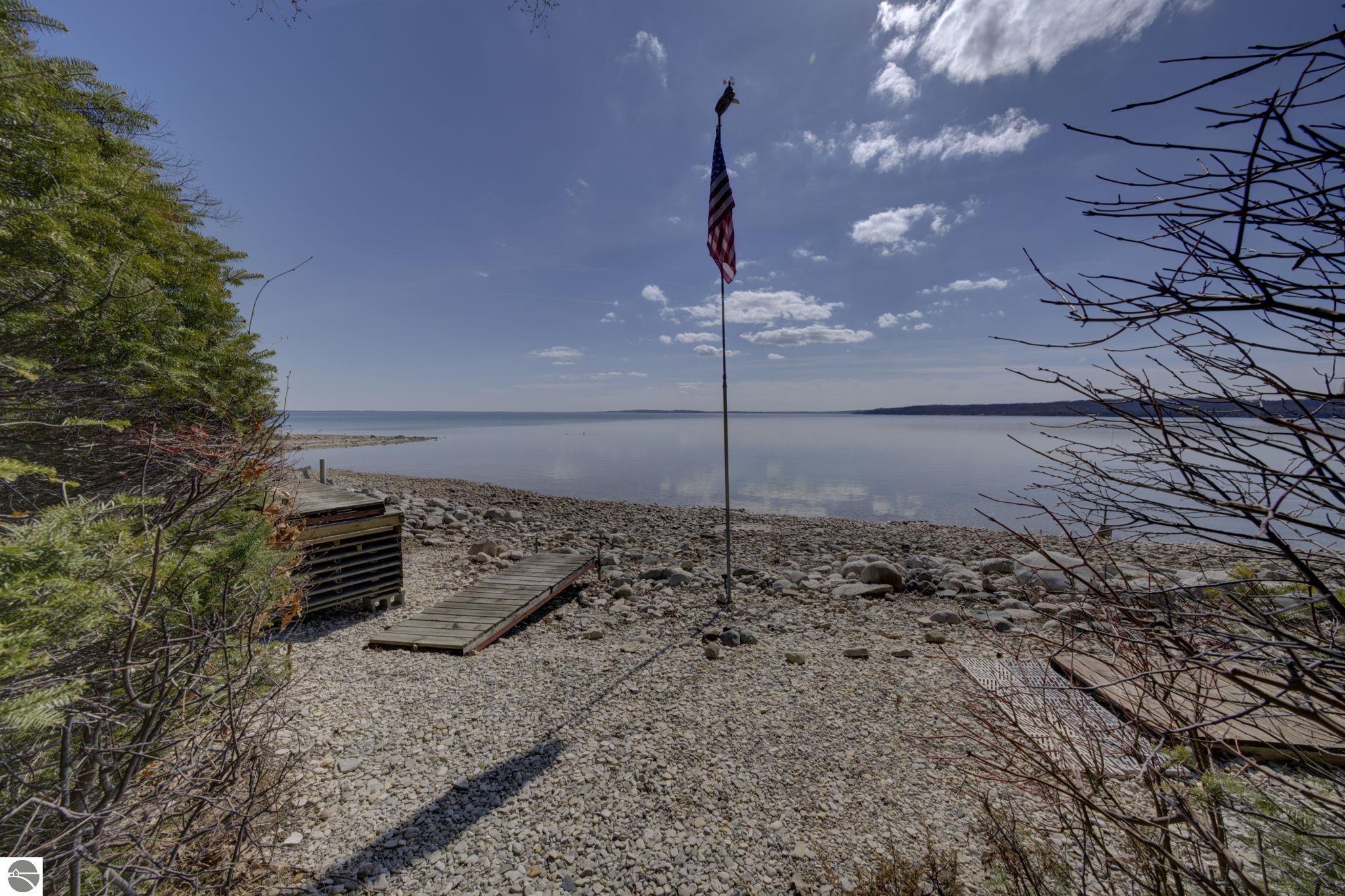 4152 N Omena Point Road