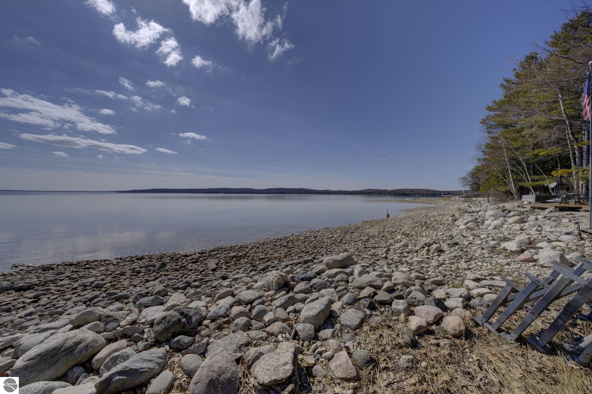 4152 N Omena Point Road