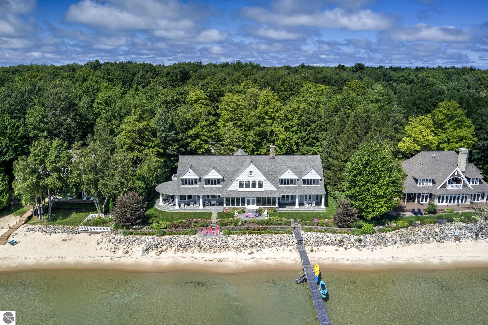 12935 N Northport Point Road