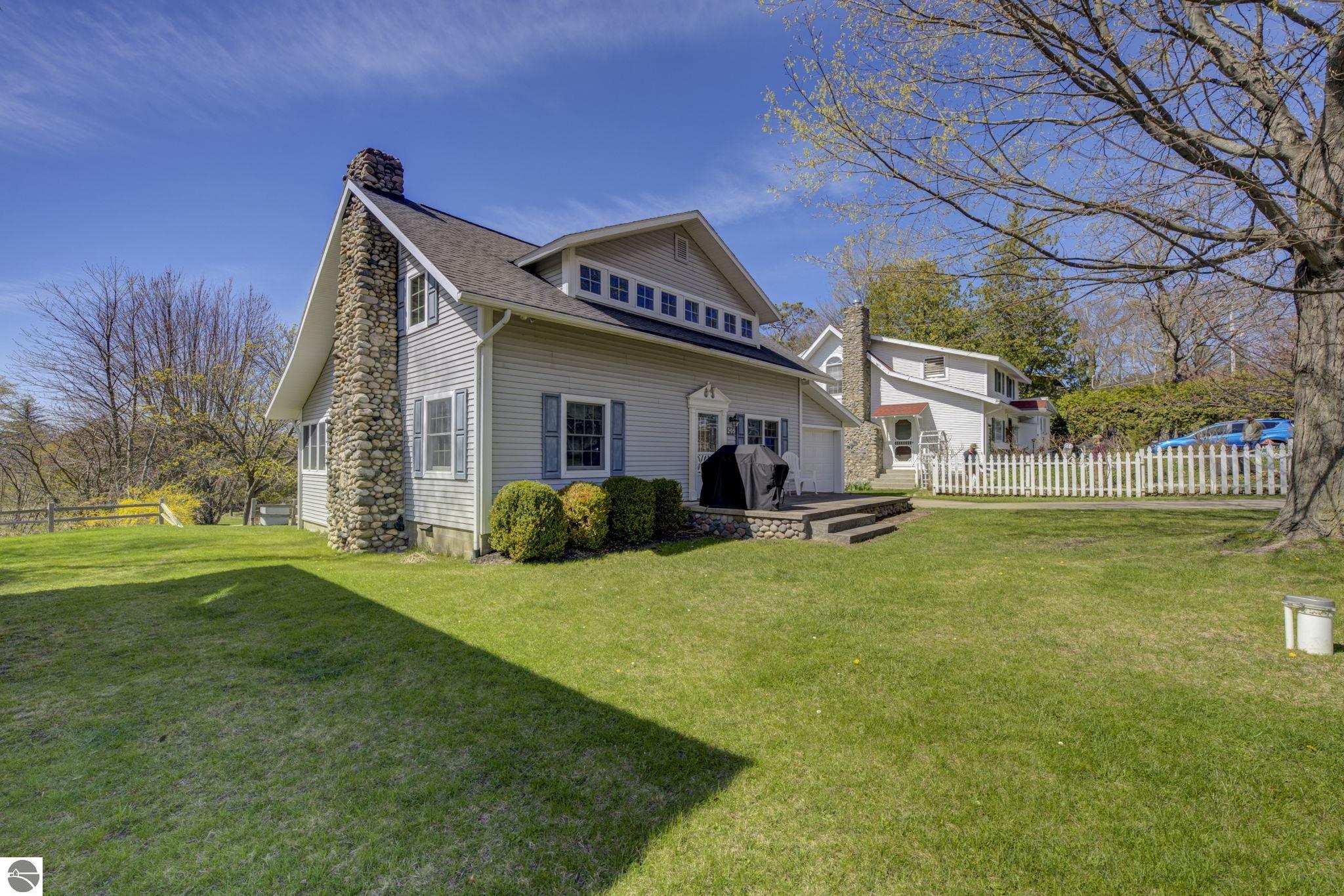 205 N Second Street