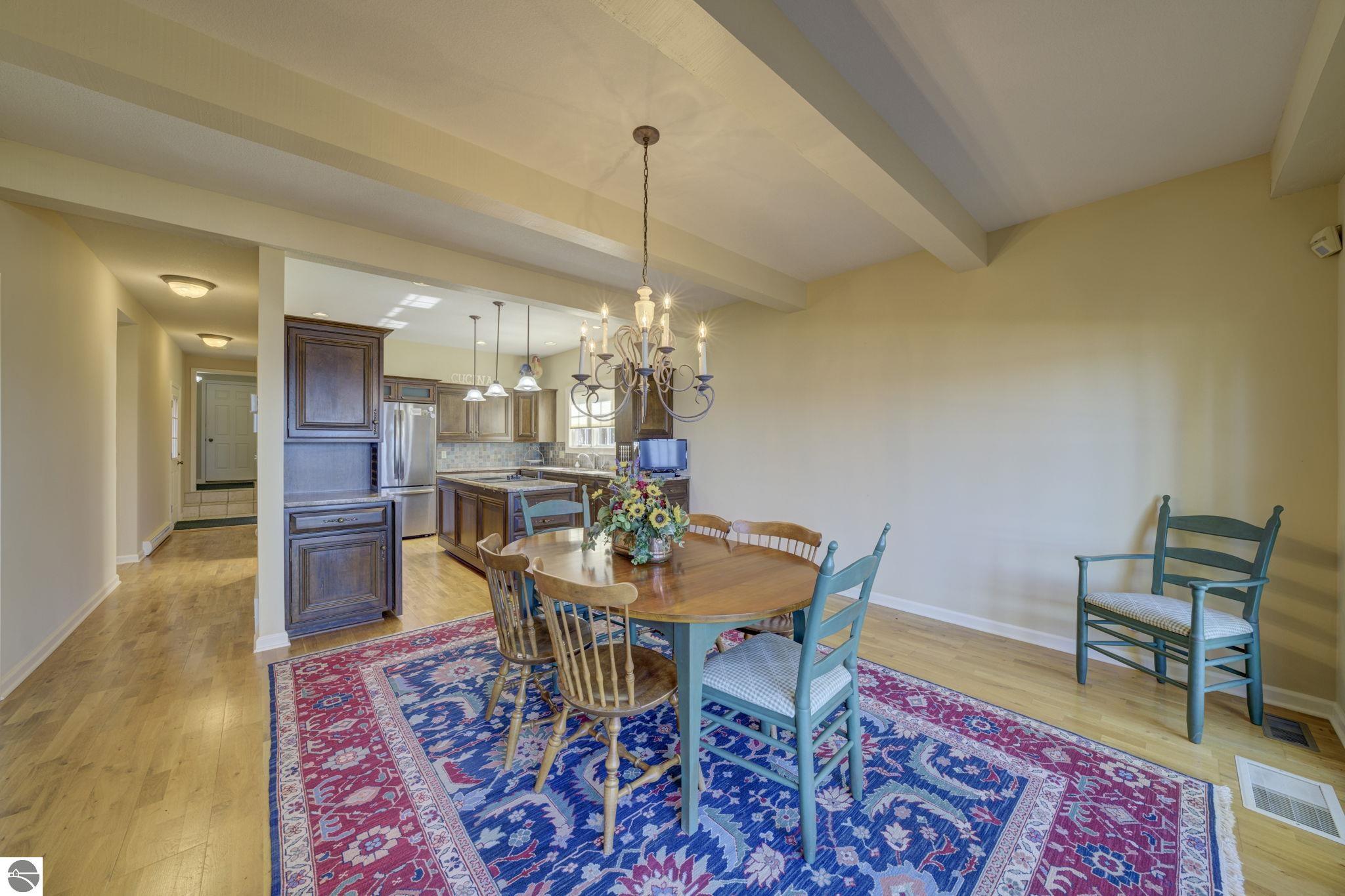 4868 W Whispering Pines Lane