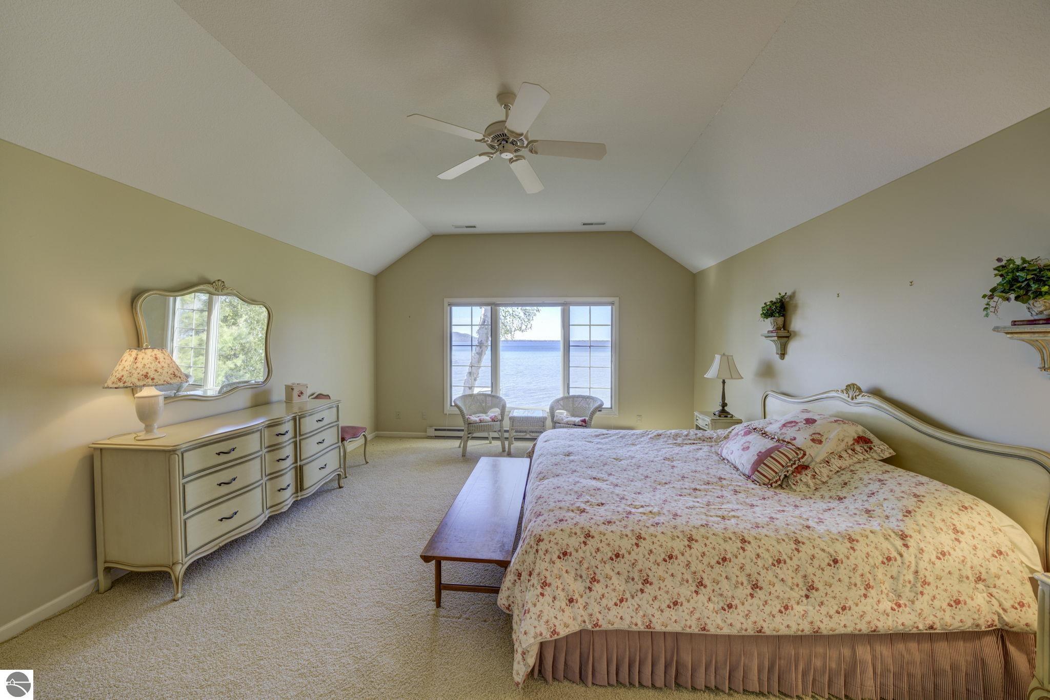4868 W Whispering Pines Lane