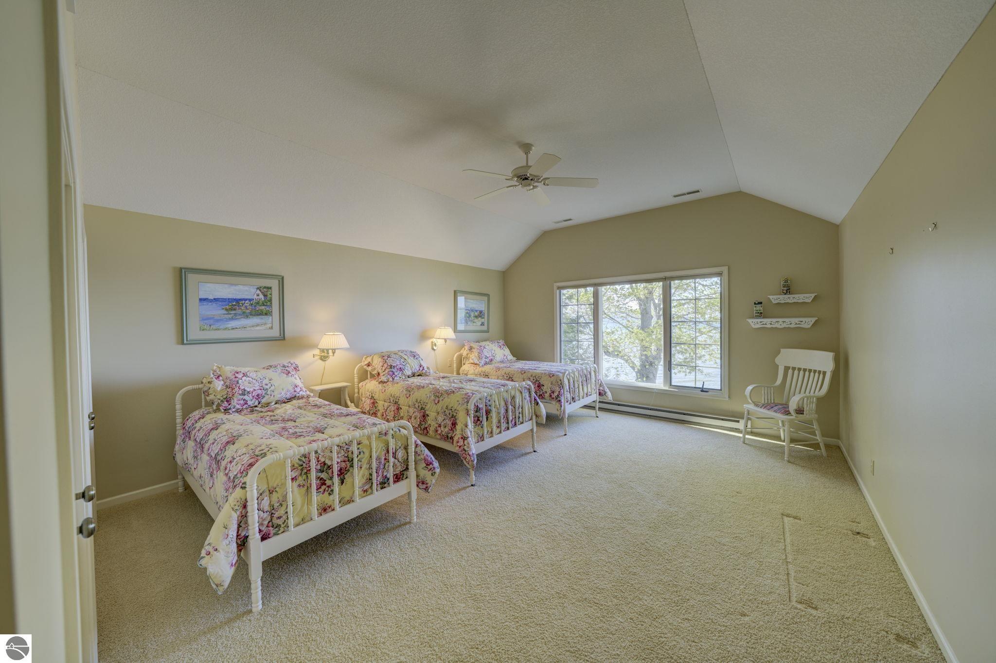 4868 W Whispering Pines Lane