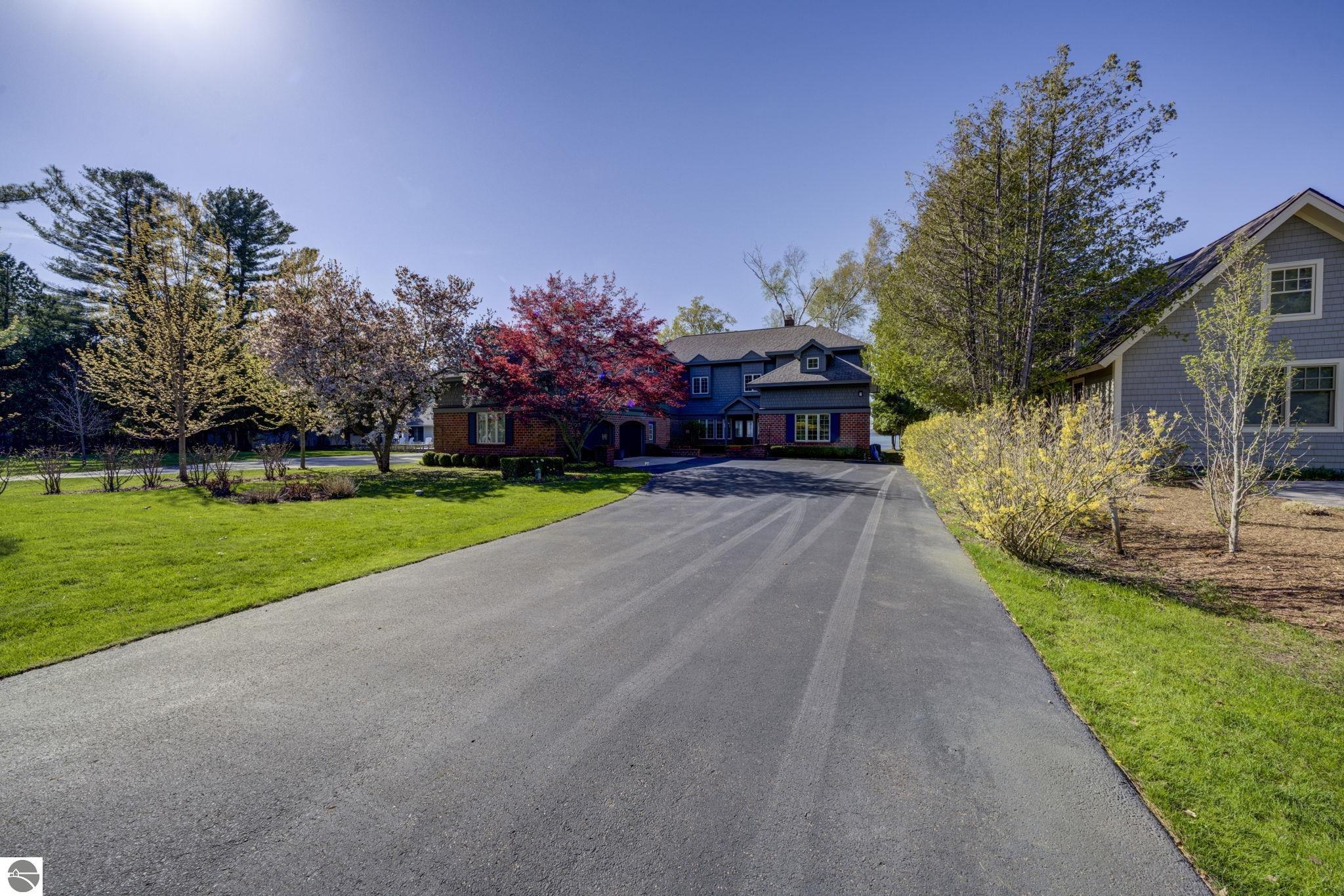 4868 W Whispering Pines Lane