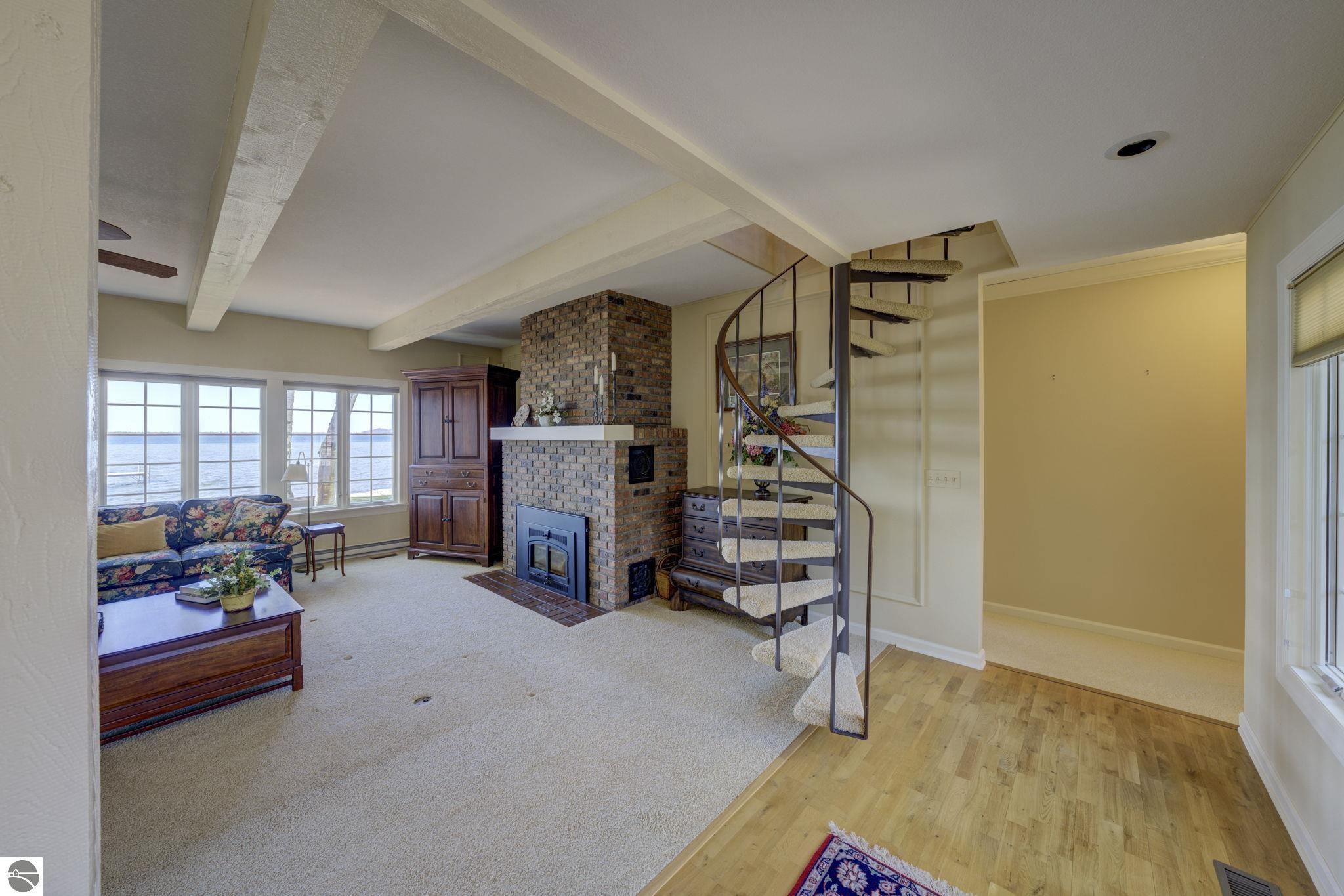 4868 W Whispering Pines Lane