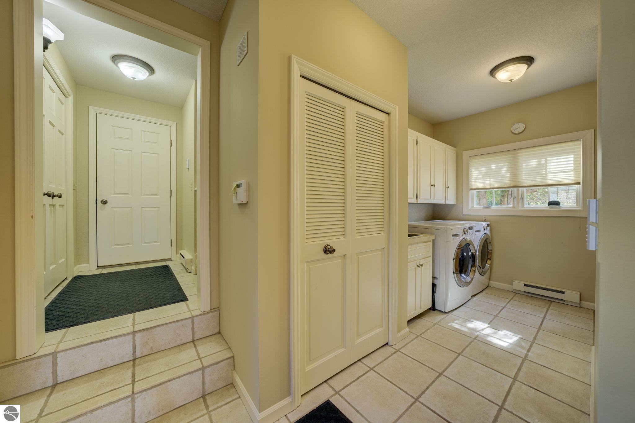 4868 W Whispering Pines Lane