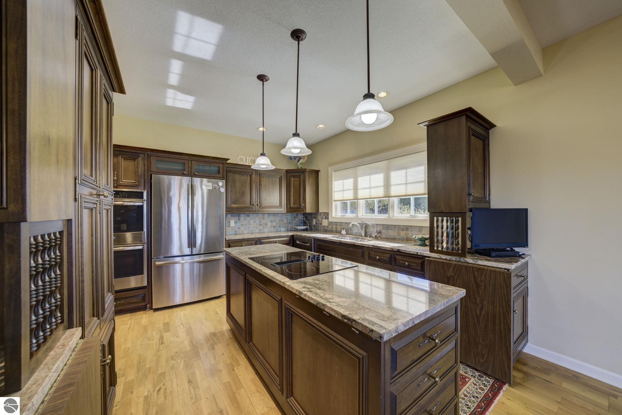 4868 W Whispering Pines Lane