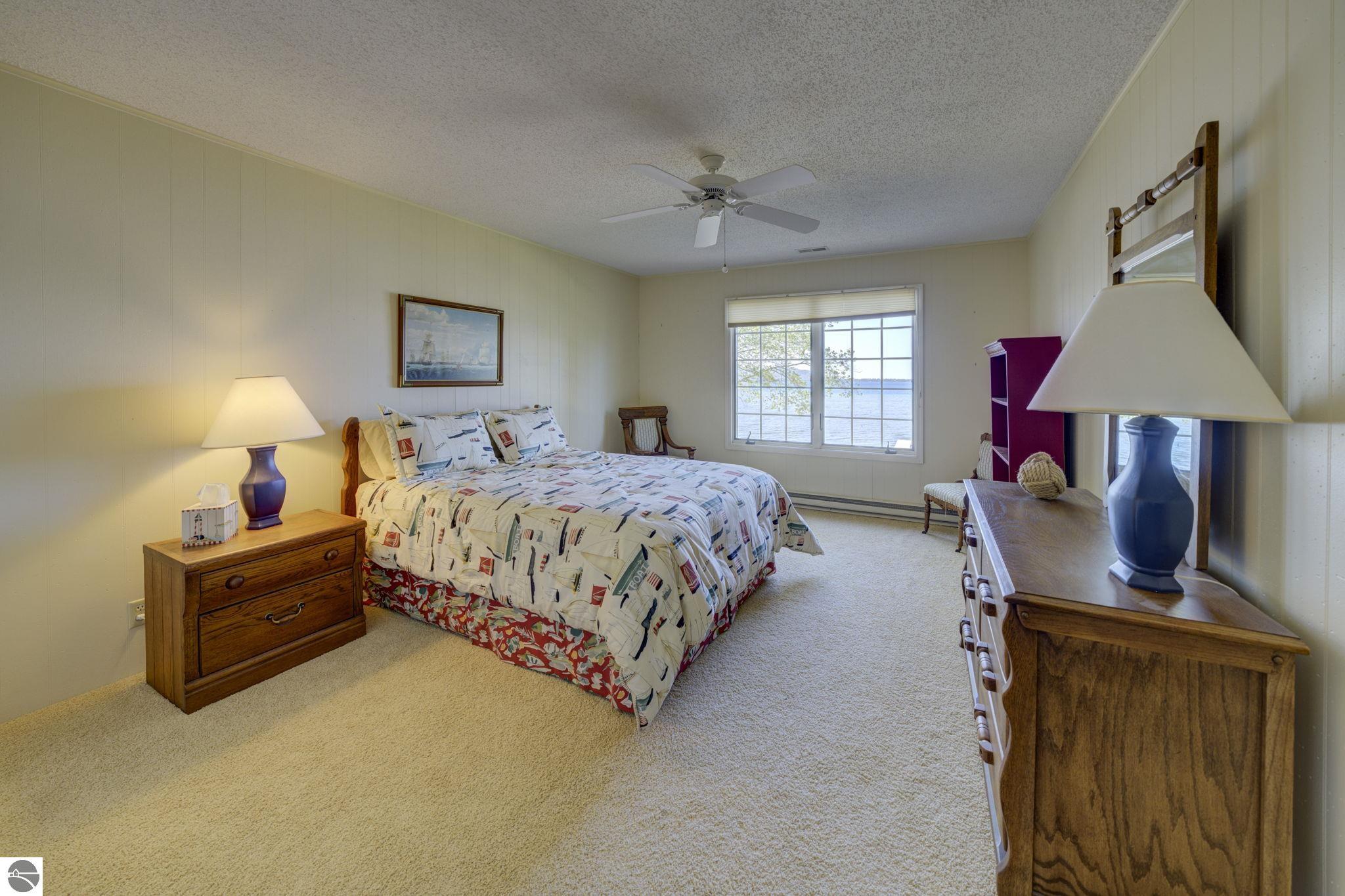 4868 W Whispering Pines Lane