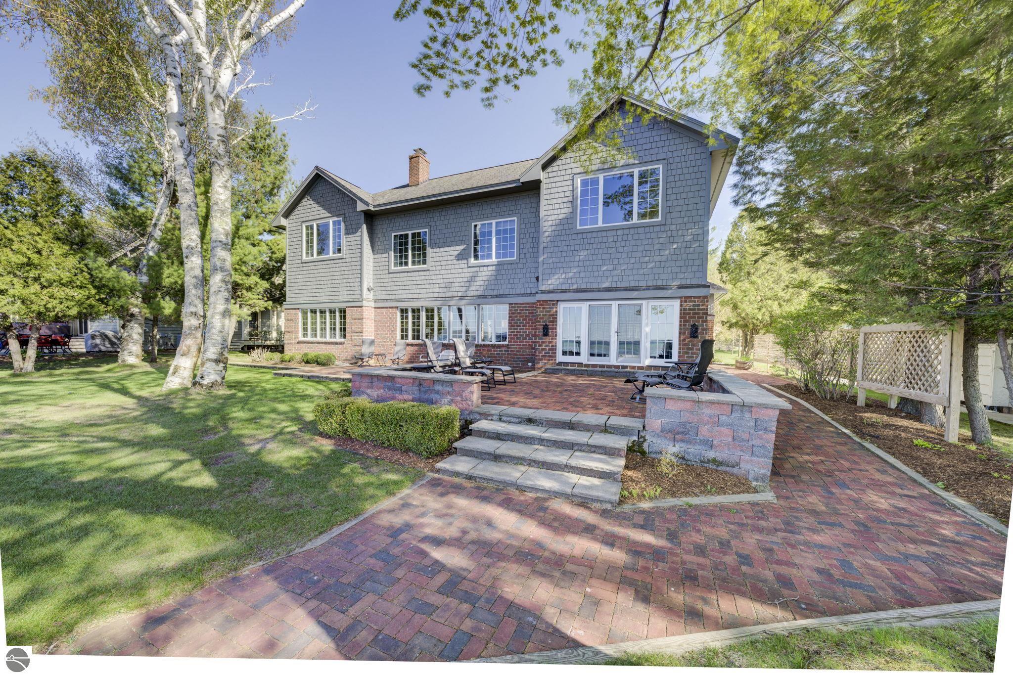 4868 W Whispering Pines Lane