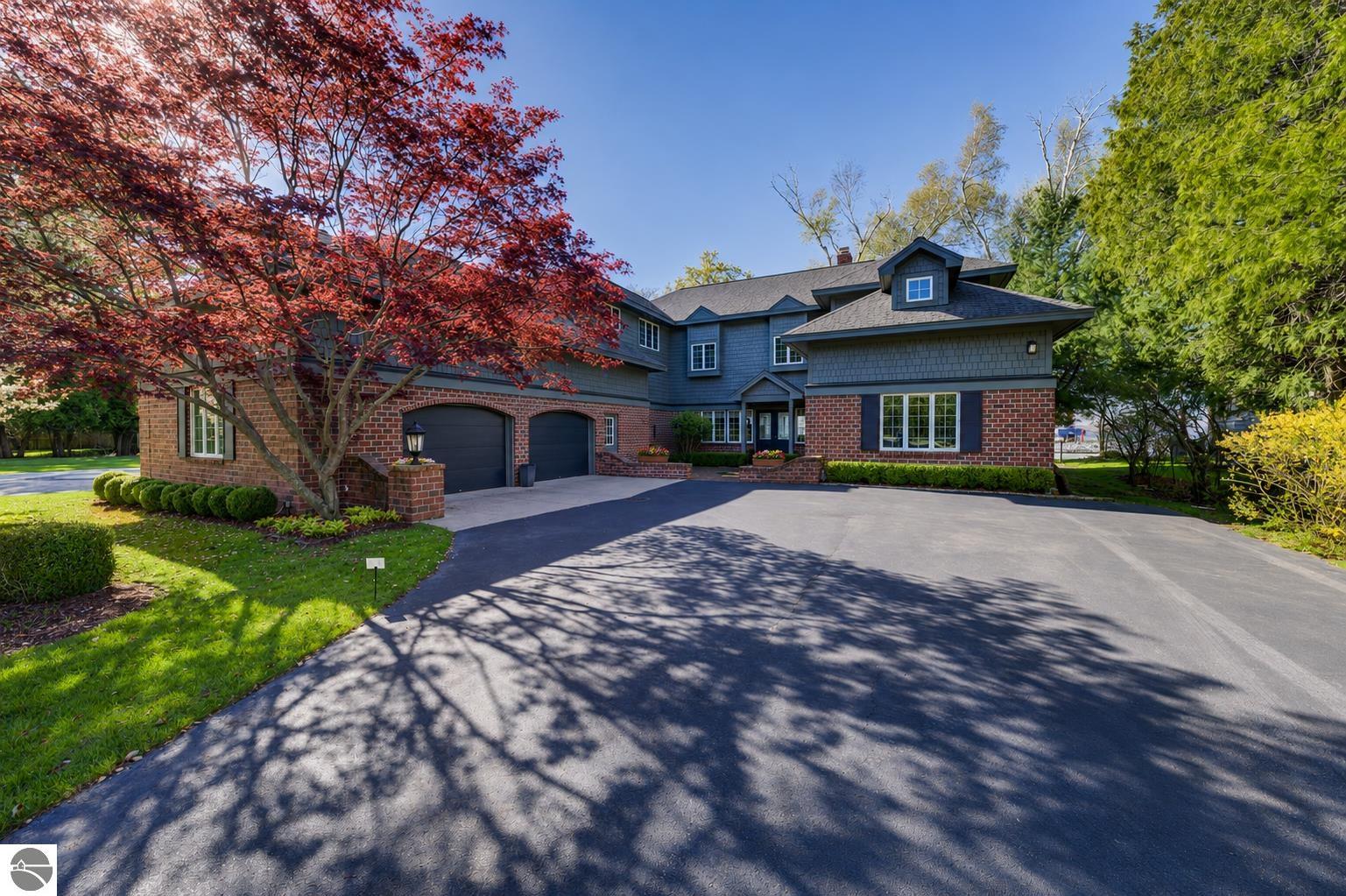 4868 W Whispering Pines Lane