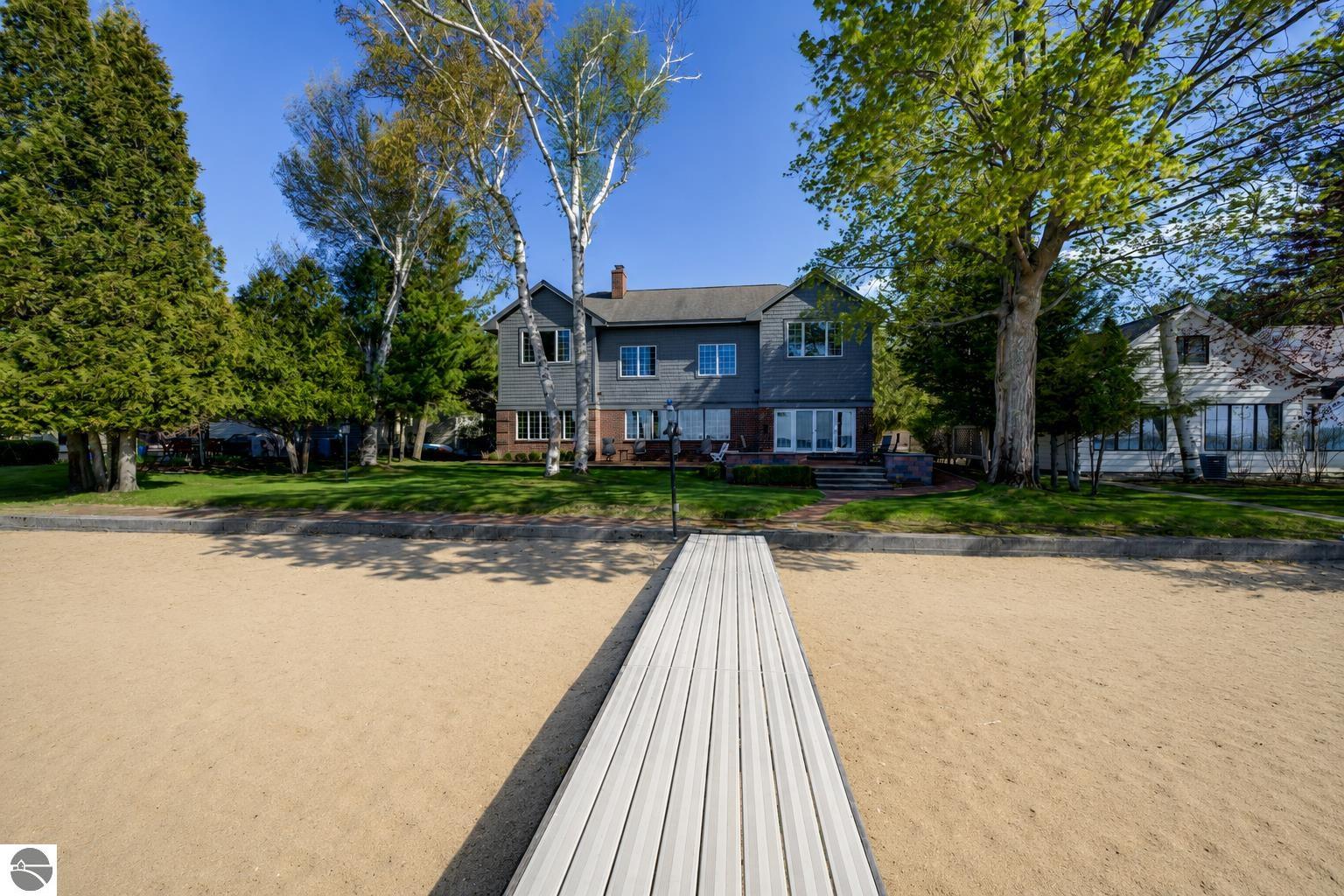 4868 W Whispering Pines Lane